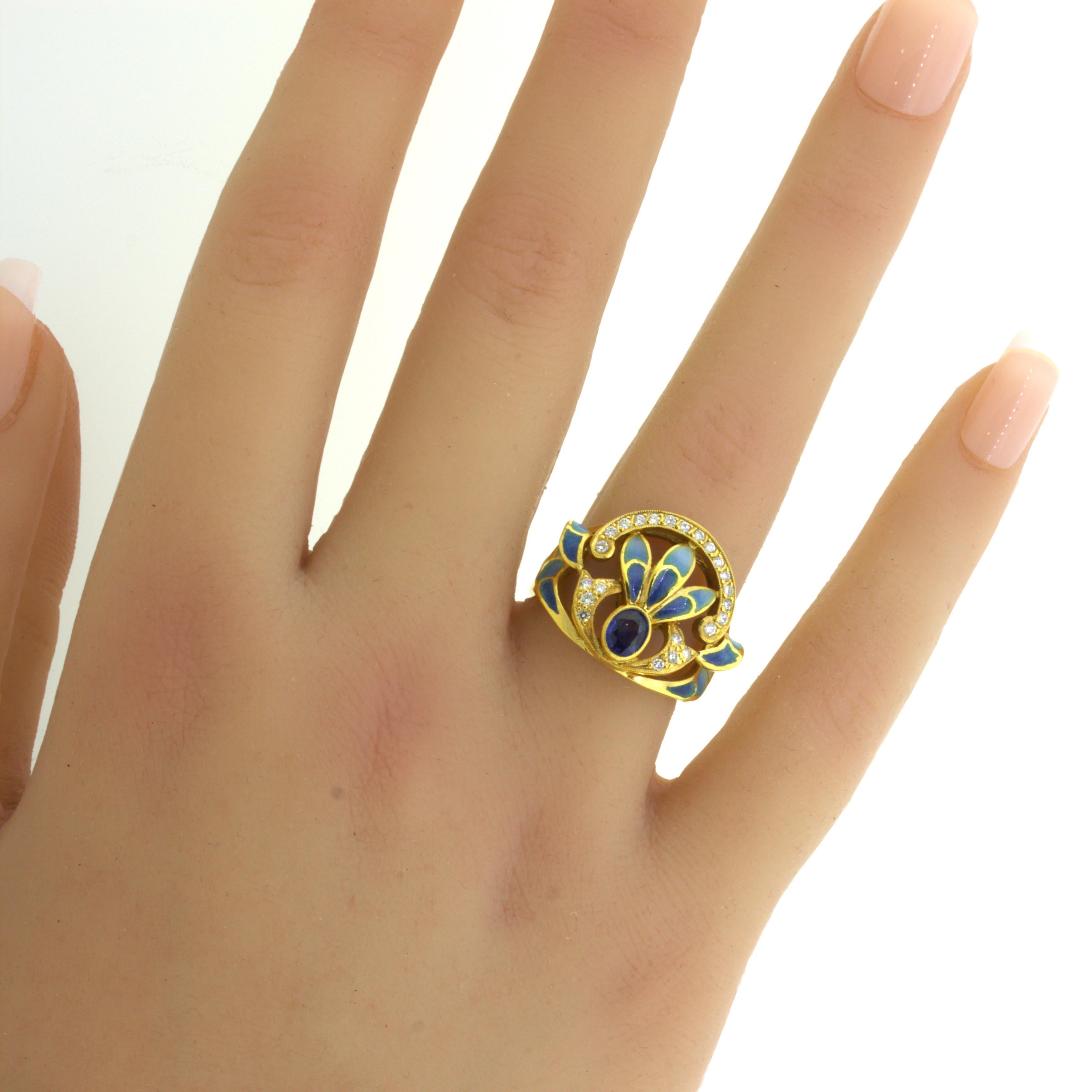 Bague en or jaune 18 carats diamant saphir émail en vente 3
