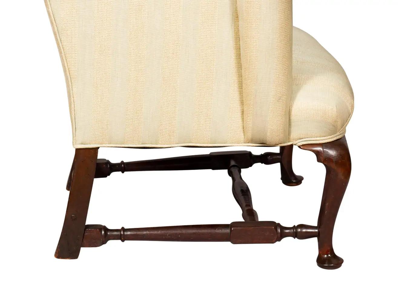 Massachusetts Queen Anne Mahogany Wing Chair For Sale 6