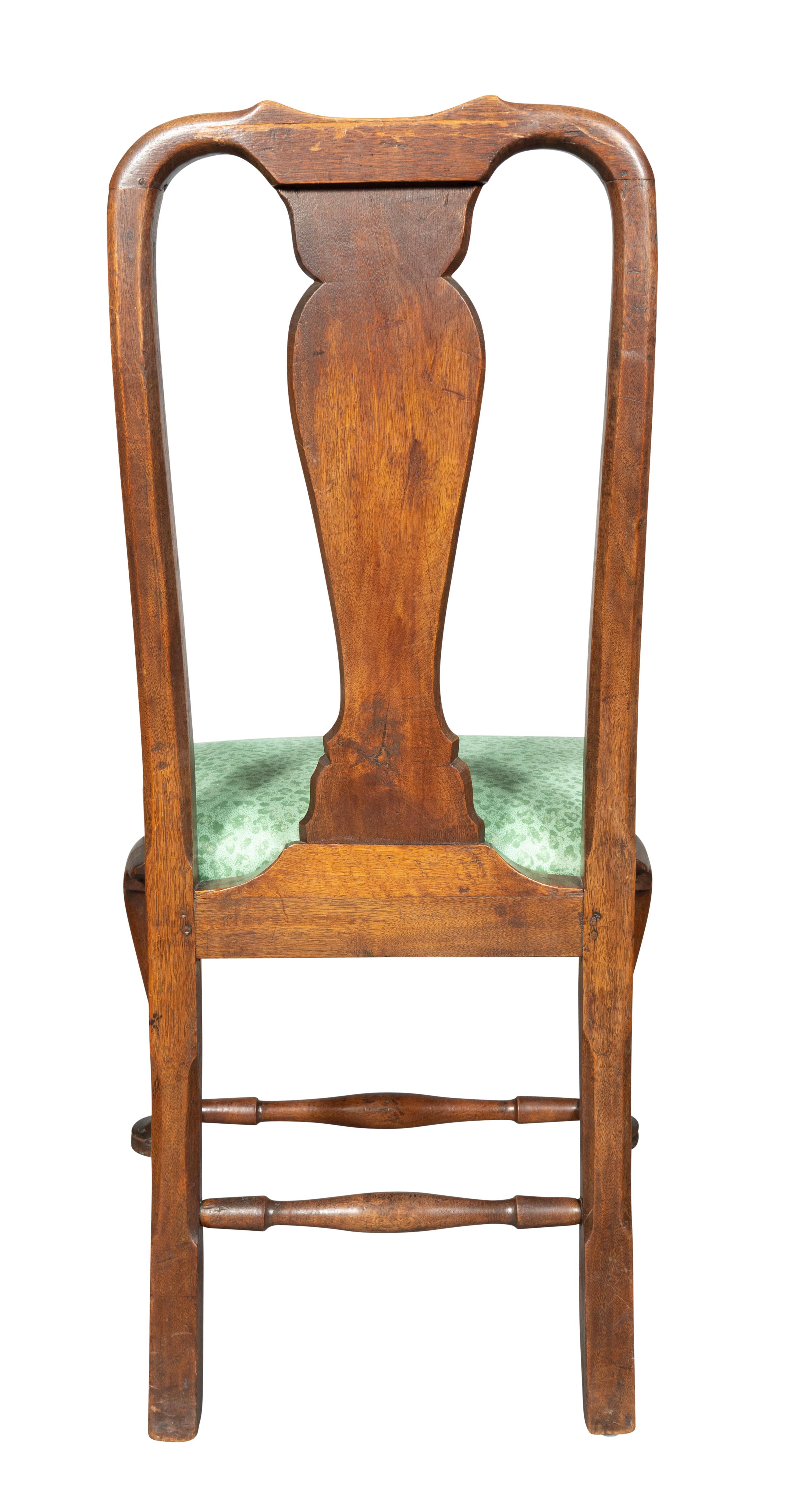 Mid-18th Century Massachusetts Queen Anne Walnut Side Chair For Sale