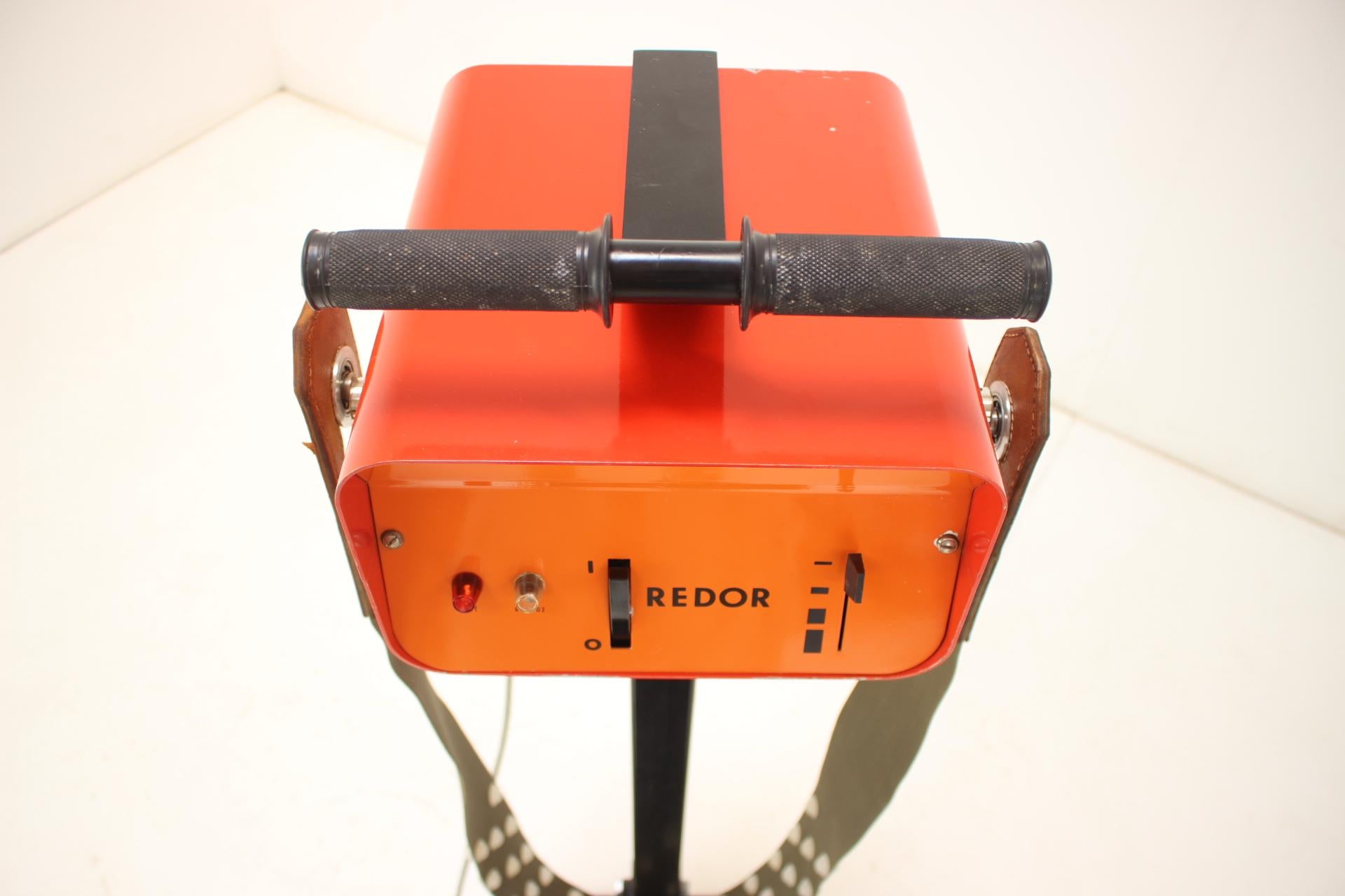 Massage Machine Redor III, Czechoslovakia For Sale 4