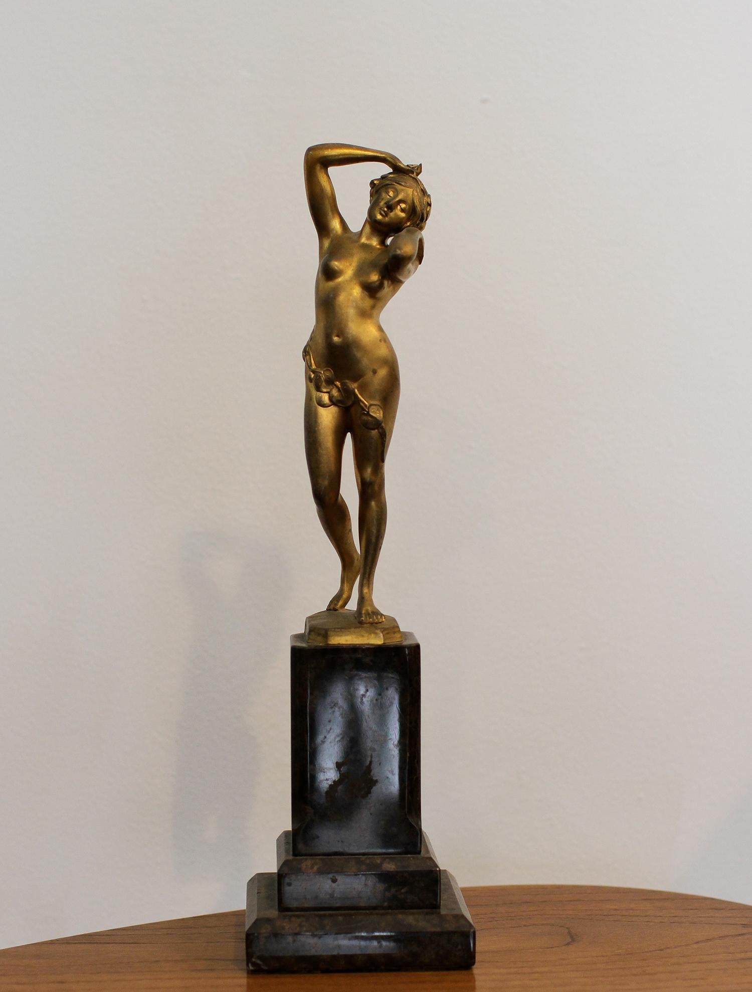 Charles Massé (1855-1913)
Gilt bronze sculpture depicting a naked lady, on a brown marble pedestal
Art Nouveau period.
  