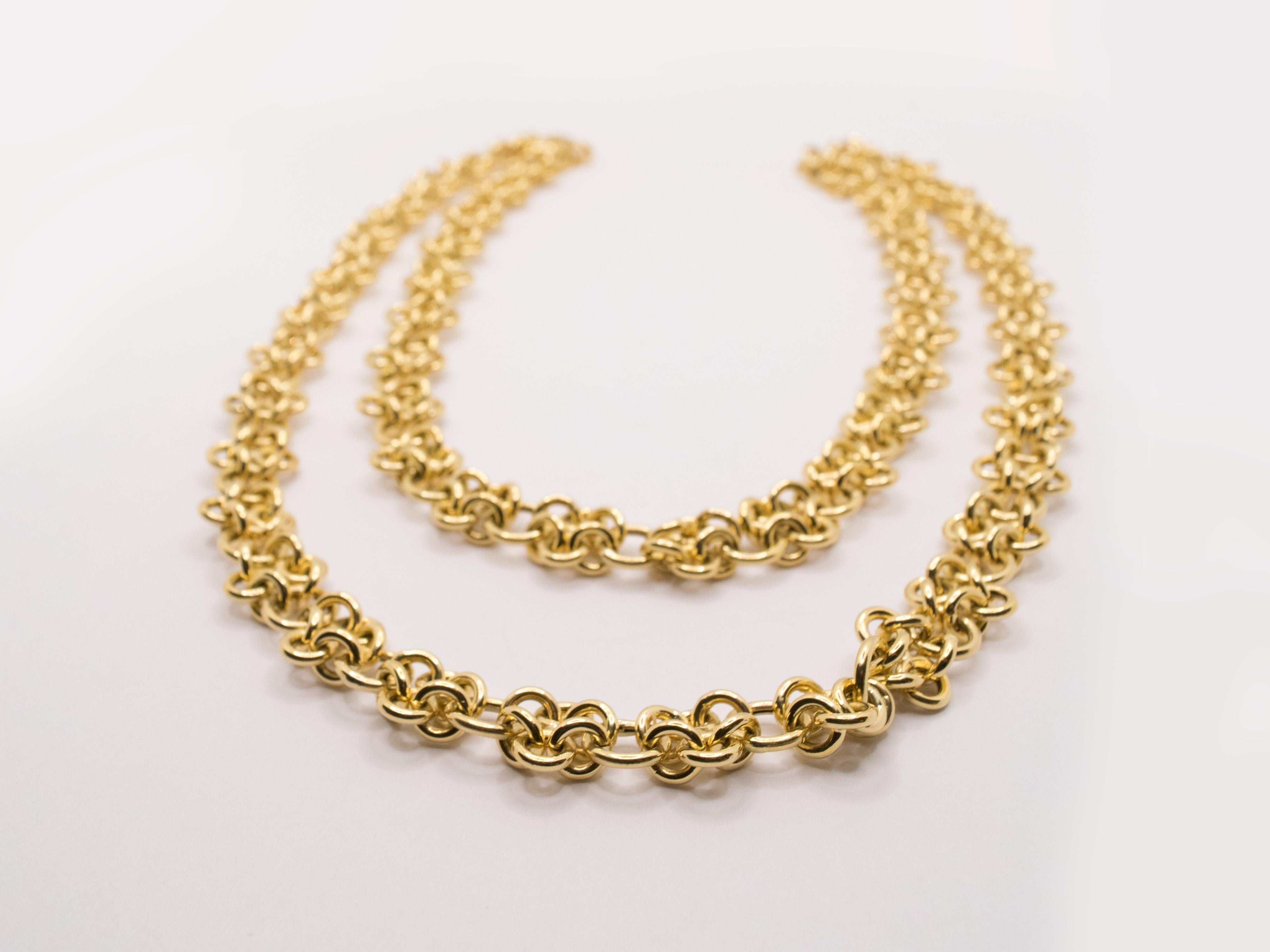 A beautiful necklace composed of Byzantine-style links.
Its classic and timeless design makes this piece of jewelry unique. 
This piece of jewelry is original from the 1970s and is new. In fact, it comes from our store that has been open since 1938