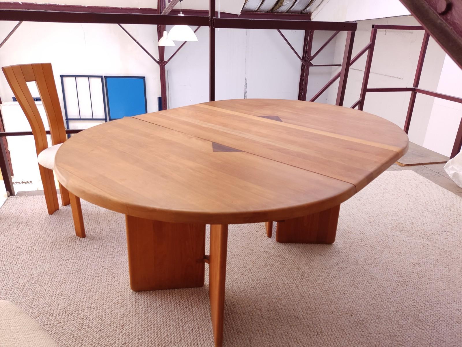 Massif Wood Table in the Style of Pierre Chapo In Good Condition In Paris, FR