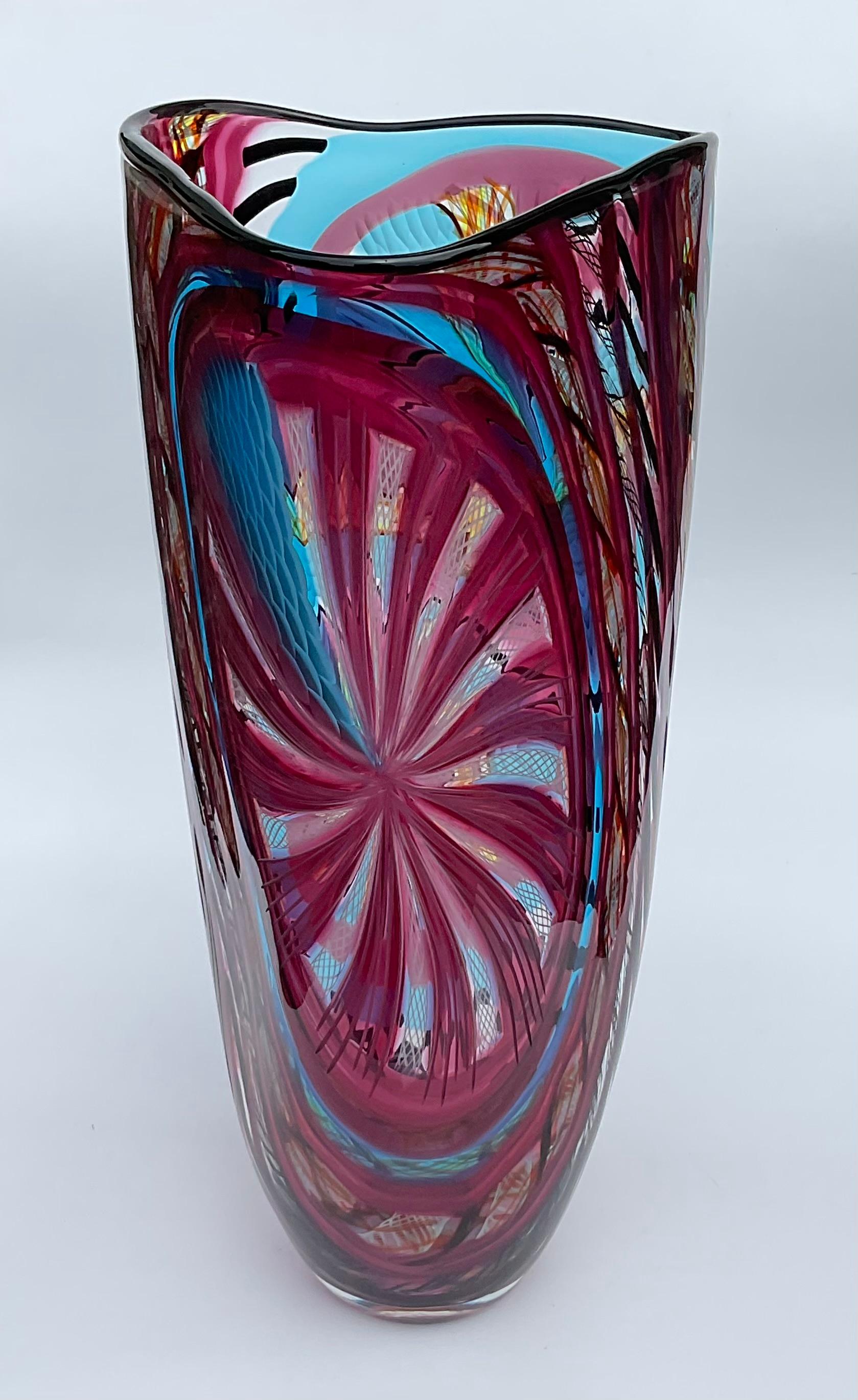 Massimiliano Schiavon LARGE Murano Glass Vase with pinwheel and fine battuto  In Good Condition In Ann Arbor, MI