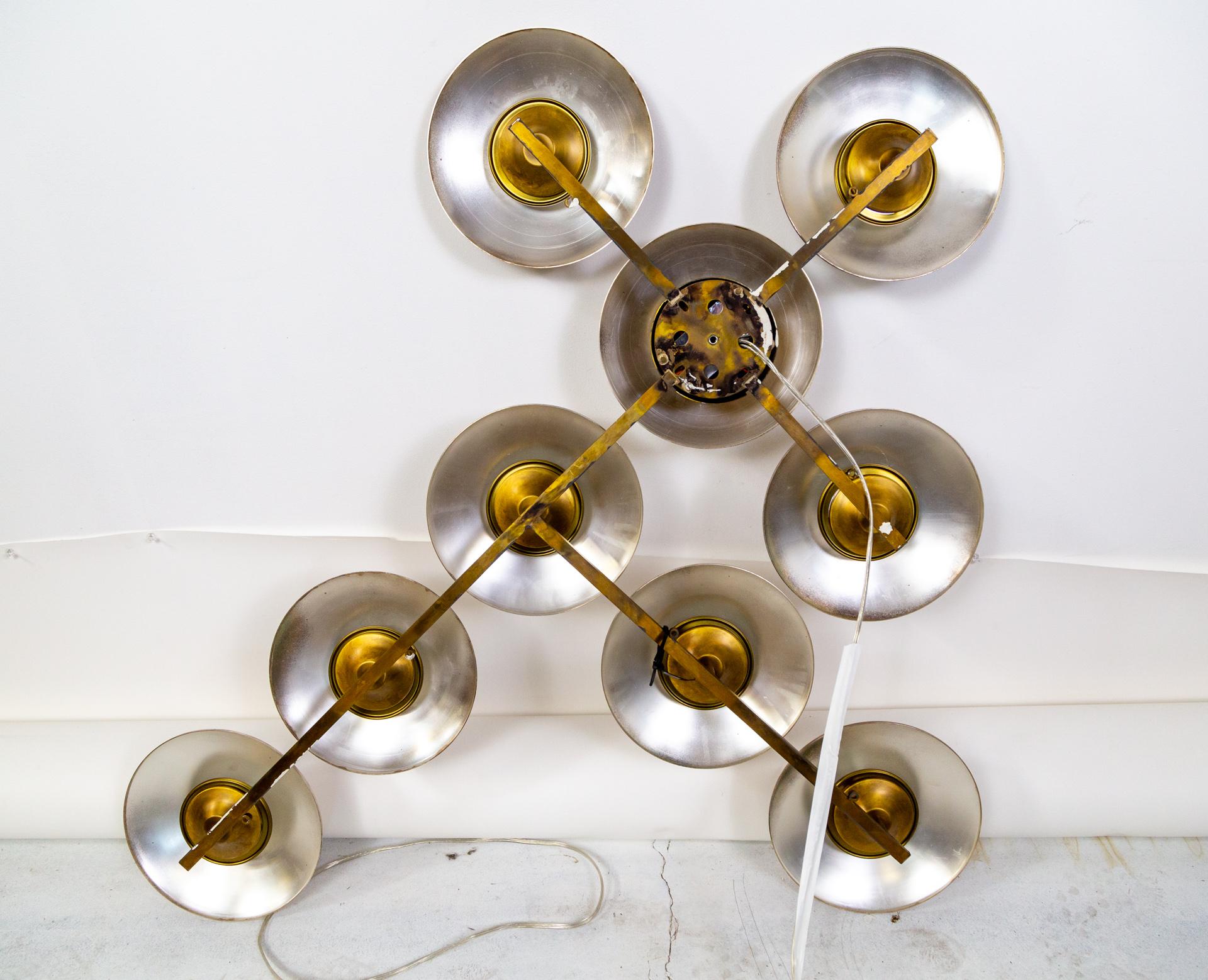 Massimo Castagna Henge 9-Light Brass Circle Wall Clips For Sale 6
