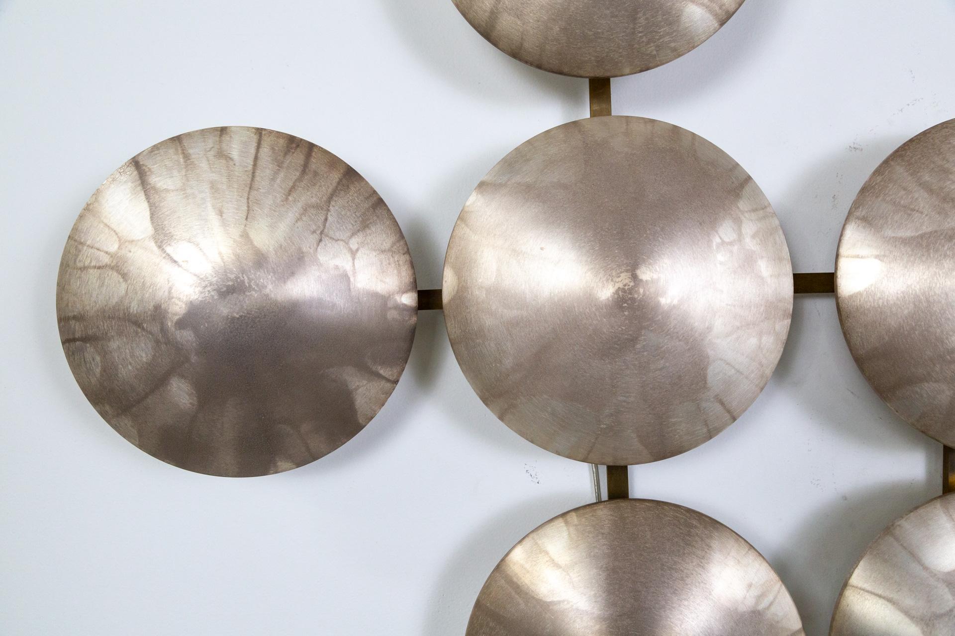 Massimo Castagna Henge 9-Light Brass Circle Wall Clips In Good Condition For Sale In San Francisco, CA