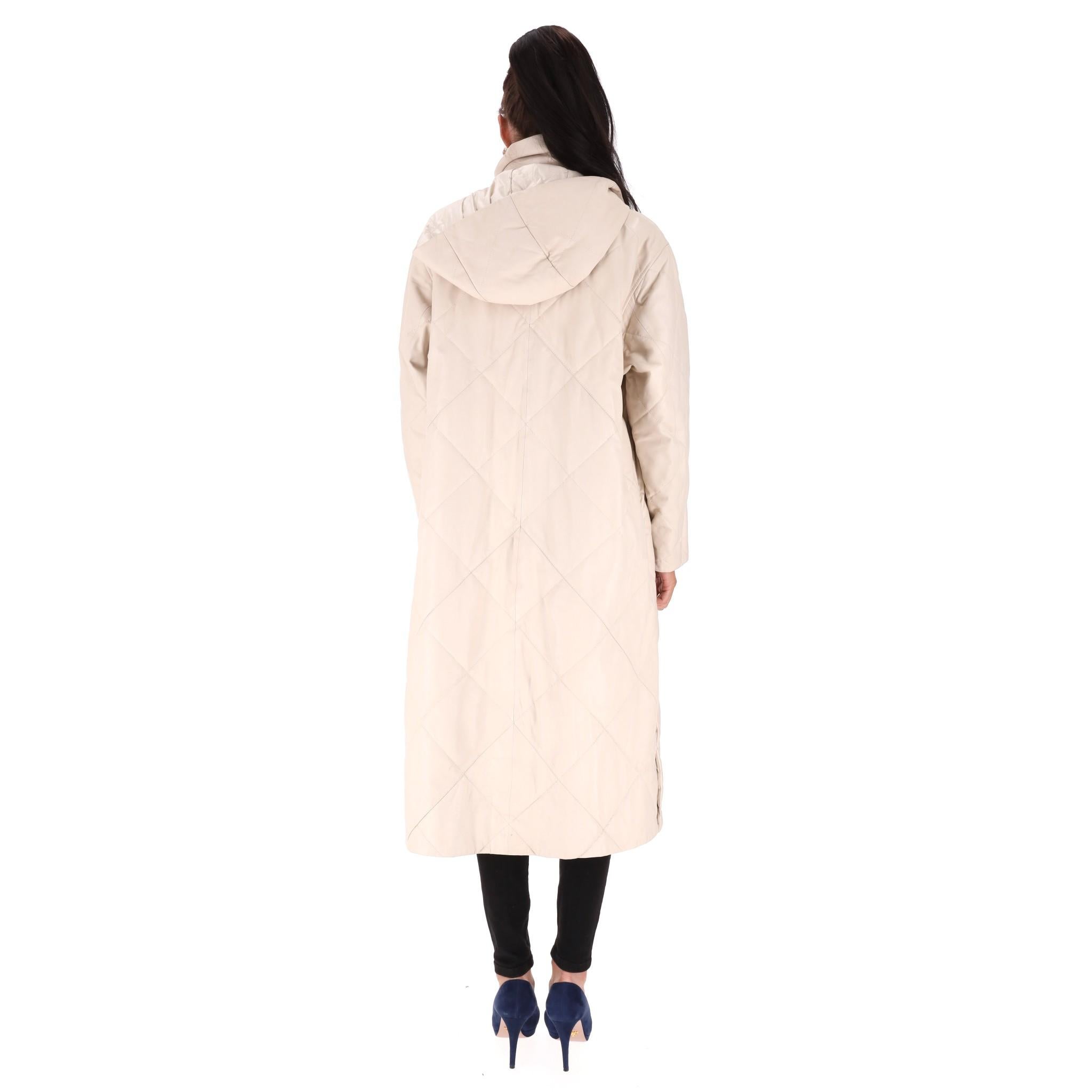 Massimo Dutti Limited Edition Quilted Leather Coat In Fair Condition For Sale In London, GB