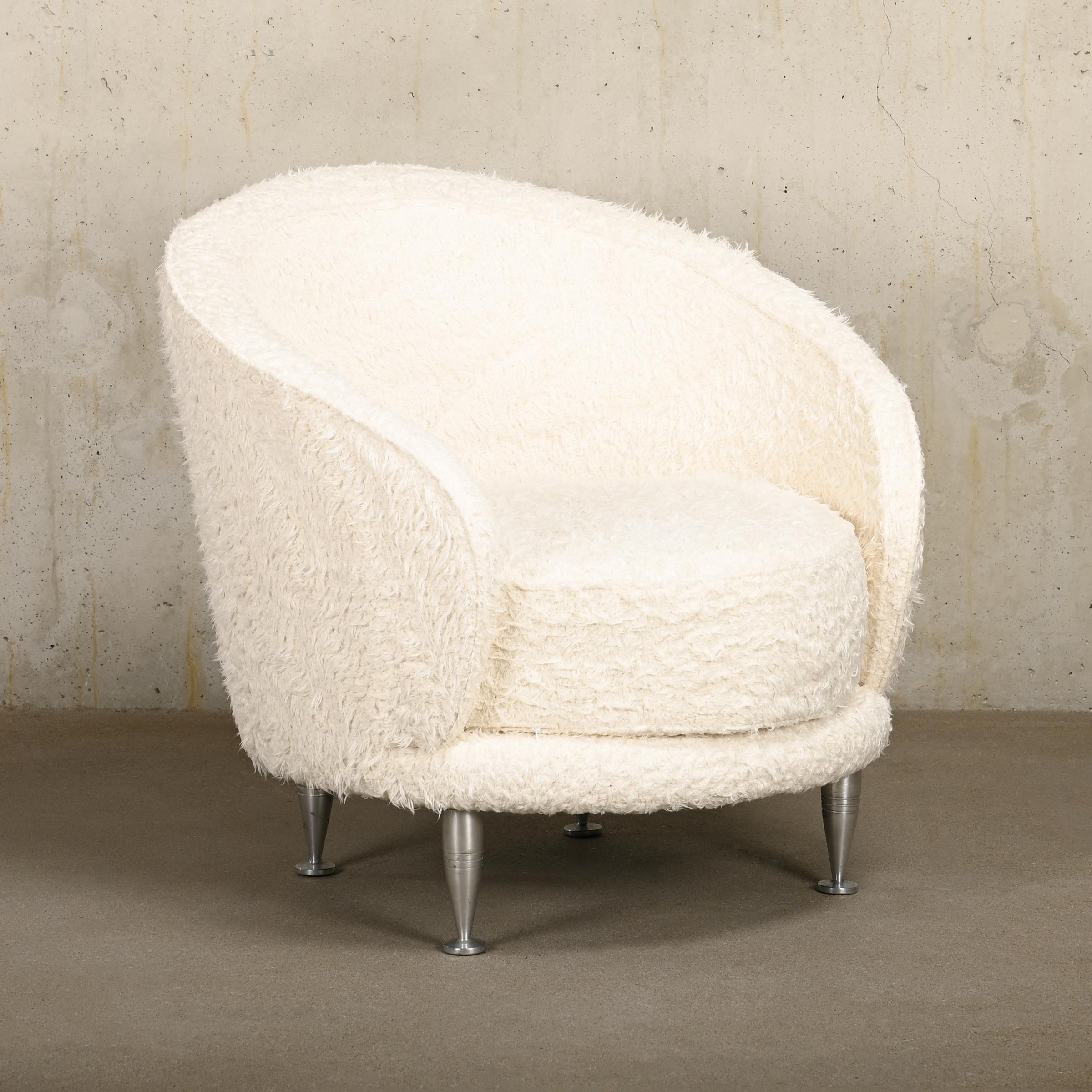 Massimo Iosa Ghini Armchair New Tone in white long pile cotton for Moroso, Italy In Good Condition For Sale In Amsterdam, NL