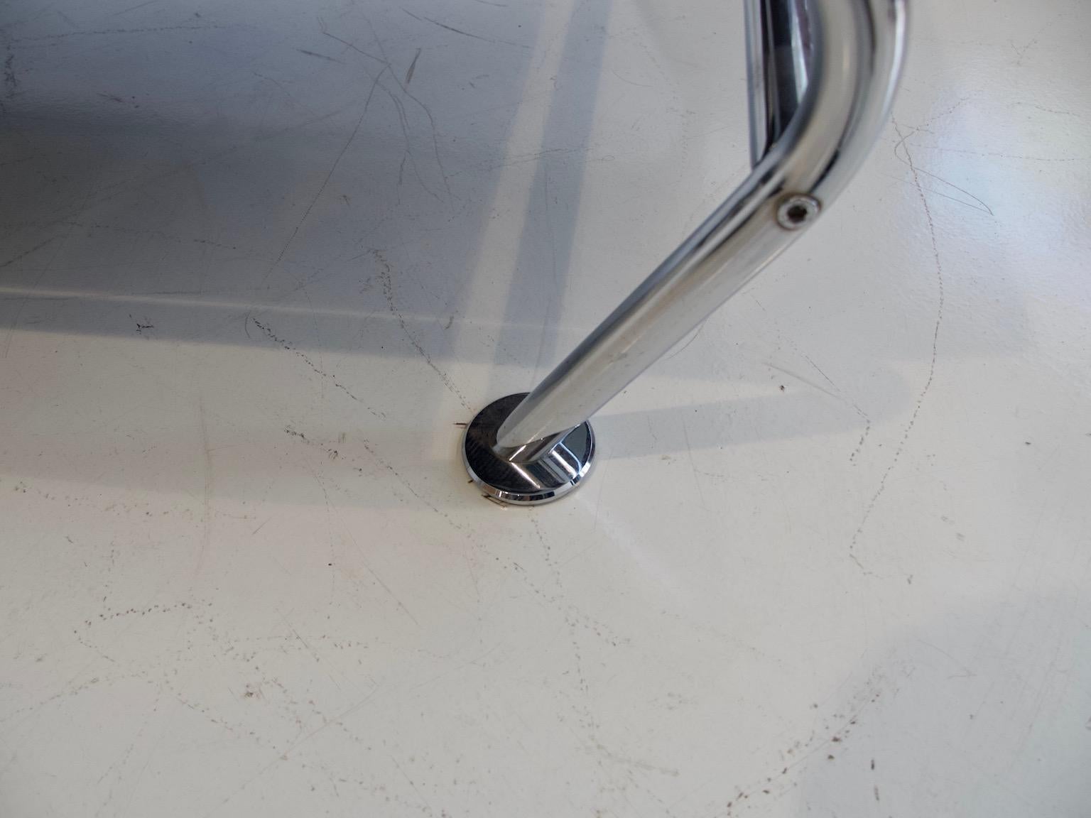 Massimo Iosa Ghini per Moroso Chaise Longue in pelle nera e acciaio in vendita 9