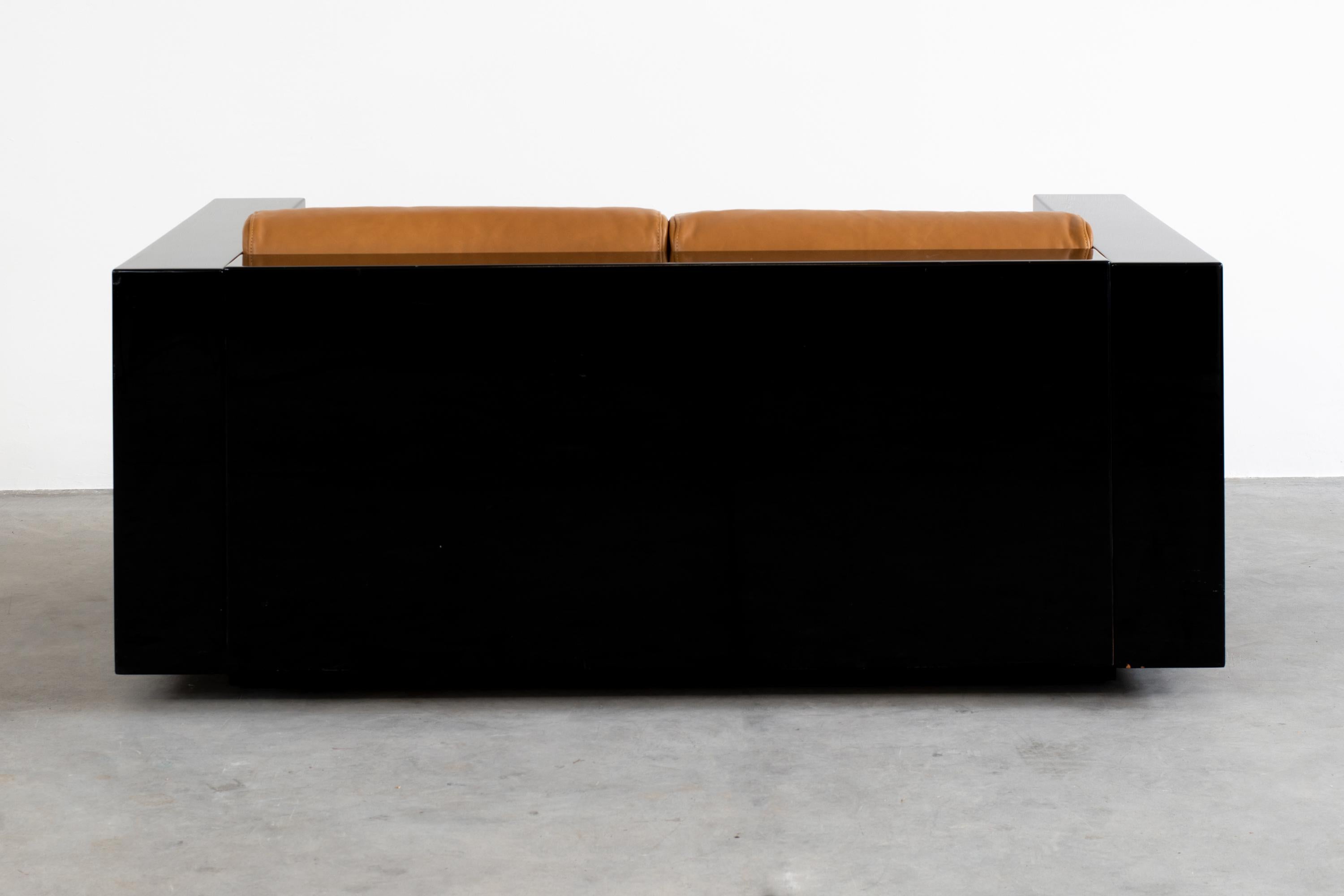 Massimo & Lella Vignelli Black Saratoga Living Room Set by Poltronova 1960s  For Sale 4