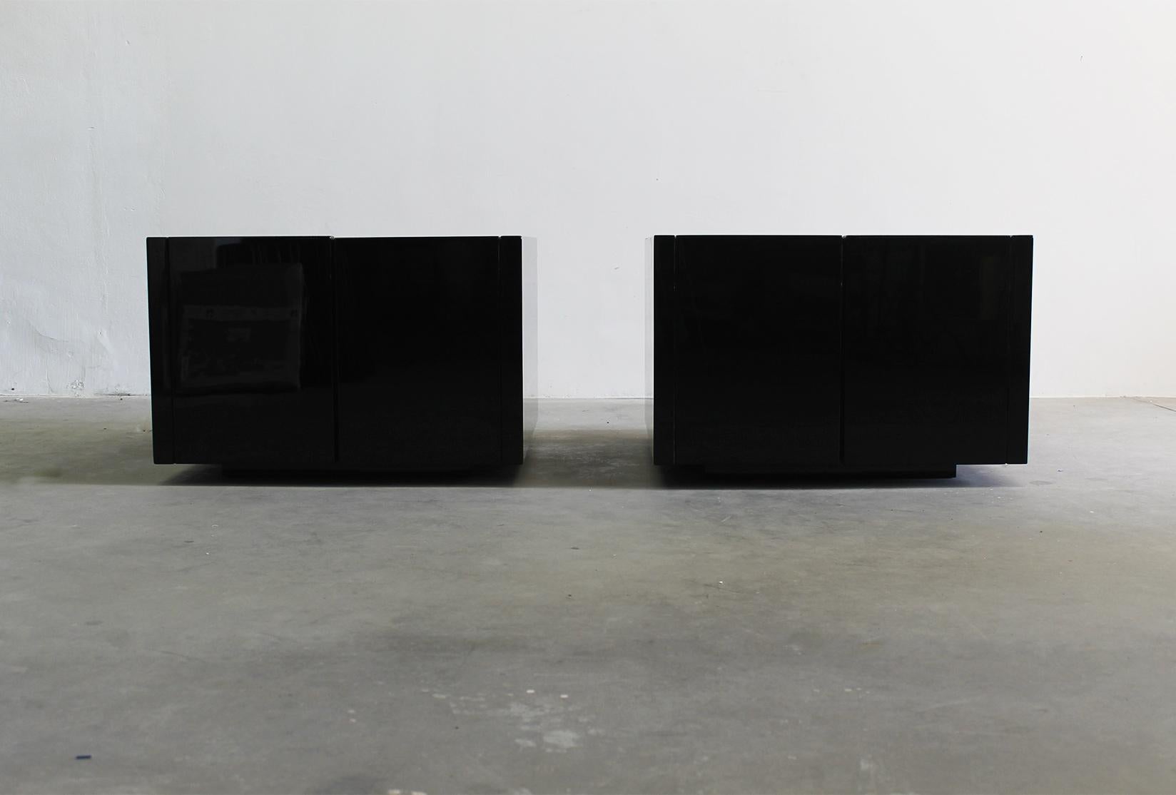Mid-Century Modern Massimo & Lella Vignelli Set of Two Black Saratoga Bar Cabinet by Poltronova For Sale