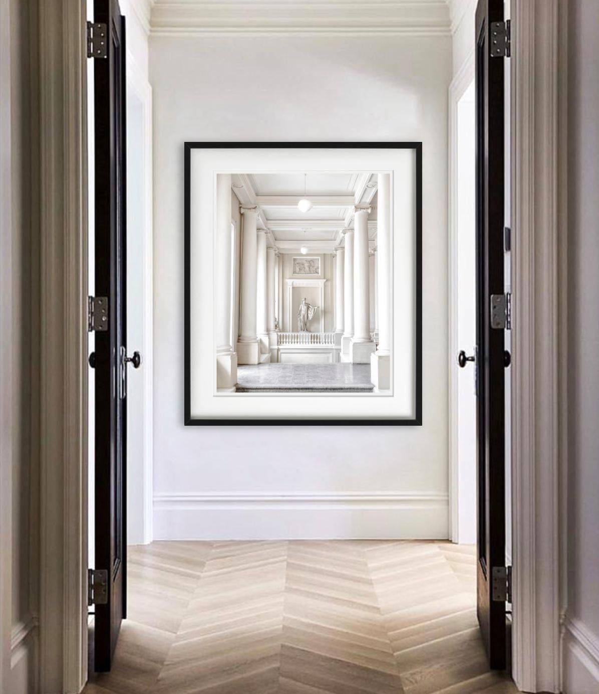ACCADEMIA  DELLE BELLE ARTI - San Pietroburgo I, Fotografía artística, 2017 - Photograph de Massimo Listri