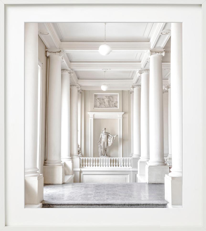 ACCADEMIA  DELLE BELLE ARTI - San Pietroburgo I, Fotografía artística, 2017 en venta 3