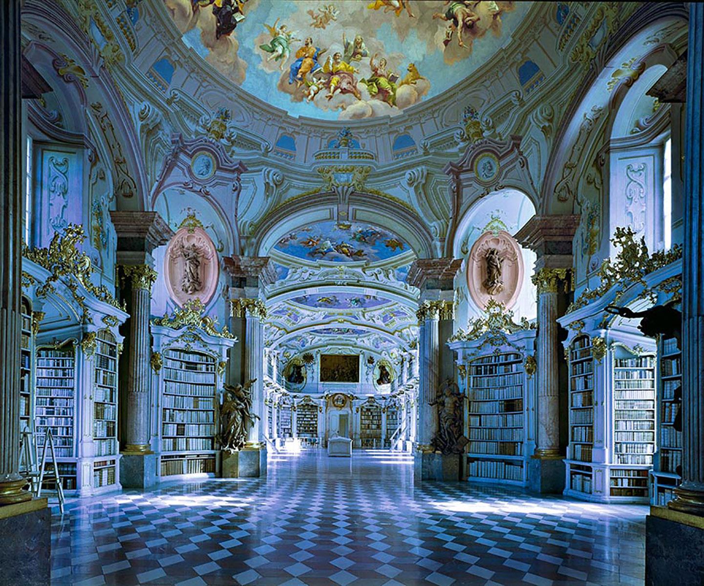 Color Photograph Massimo Listri - Bibliothèque di Admont, Autriche