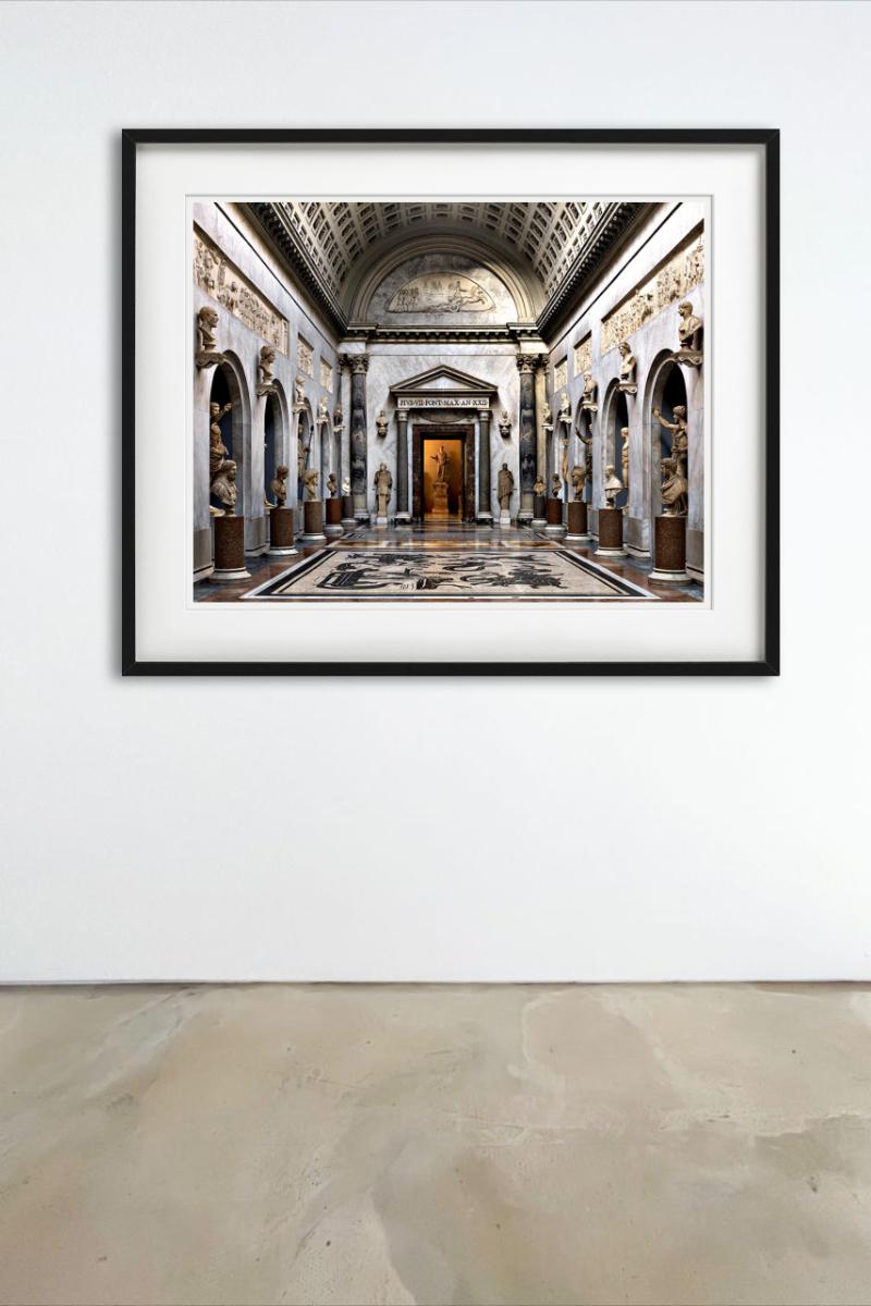 BRACCIO NUOVO MUSEI VATICANI - Fotografía artística - Photograph de Massimo Listri