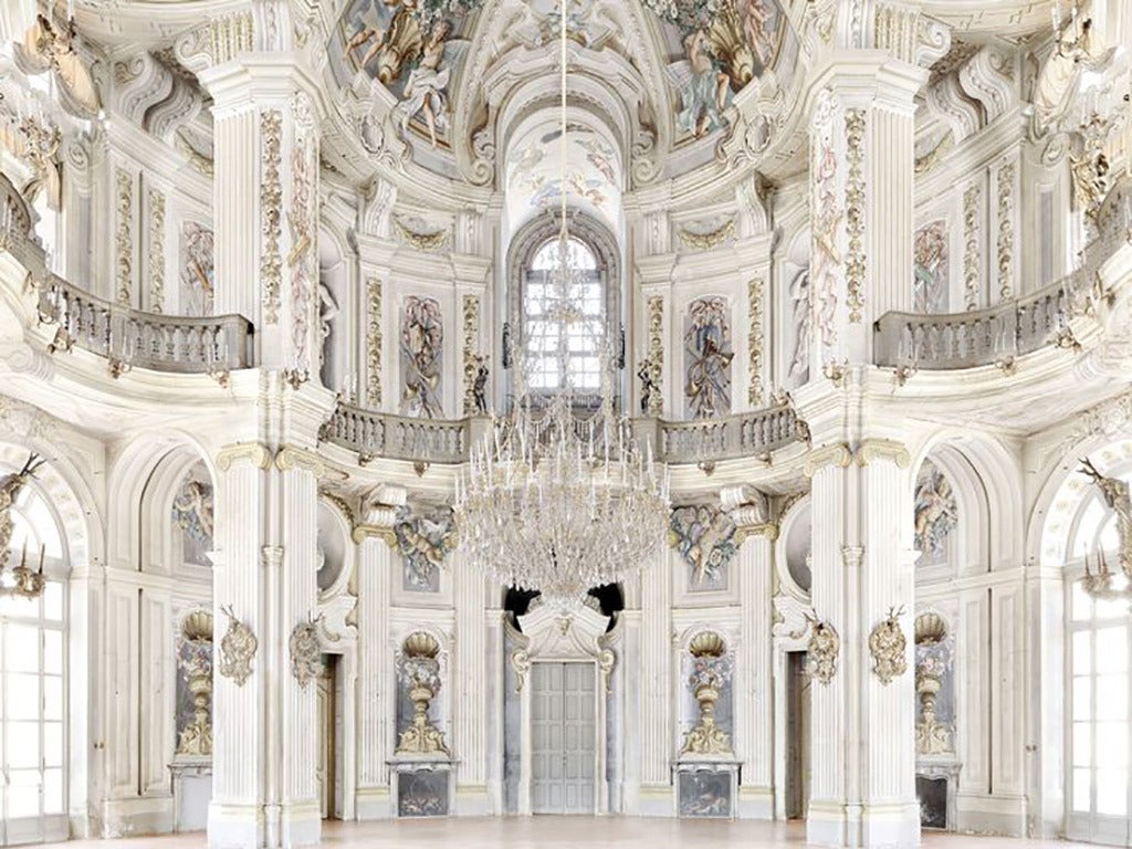 Massimo Listri Color Photograph – Schloss von Stupimigi, Turin