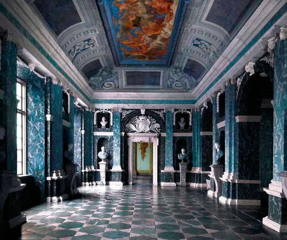 Massimo Listri Color Photograph - Drotthingholm Palace,  Svezia