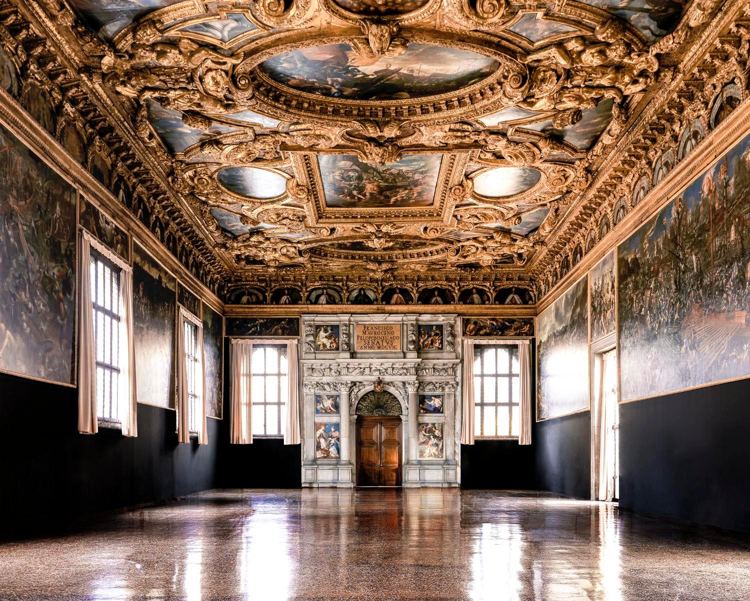 Massimo Listri, Palazzo Ducale III, Venedig 2022. C-Print, limitierte Auflage von 5 Stück