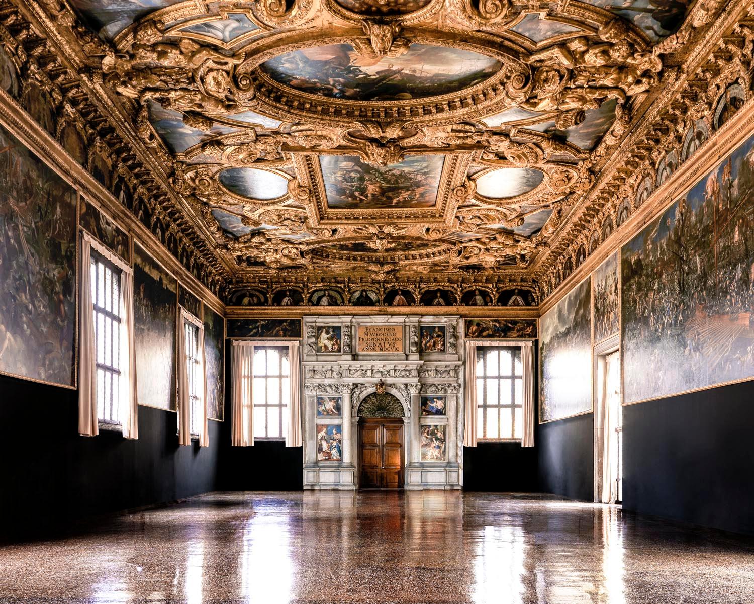 Massimo Listri
Palazzo Ducale III, Venedig
2022
C-Druck Signiert, datiert und nummeriert auf dem Etikett verso   

39.5 x 47,5 Zoll (100 x 120 cm) Auflage von 5 - $12.500
47.5 x 59 Zoll (120 x 150 cm) Auflage von 5 - $14,500
71 x 88,5 Zoll (180 x