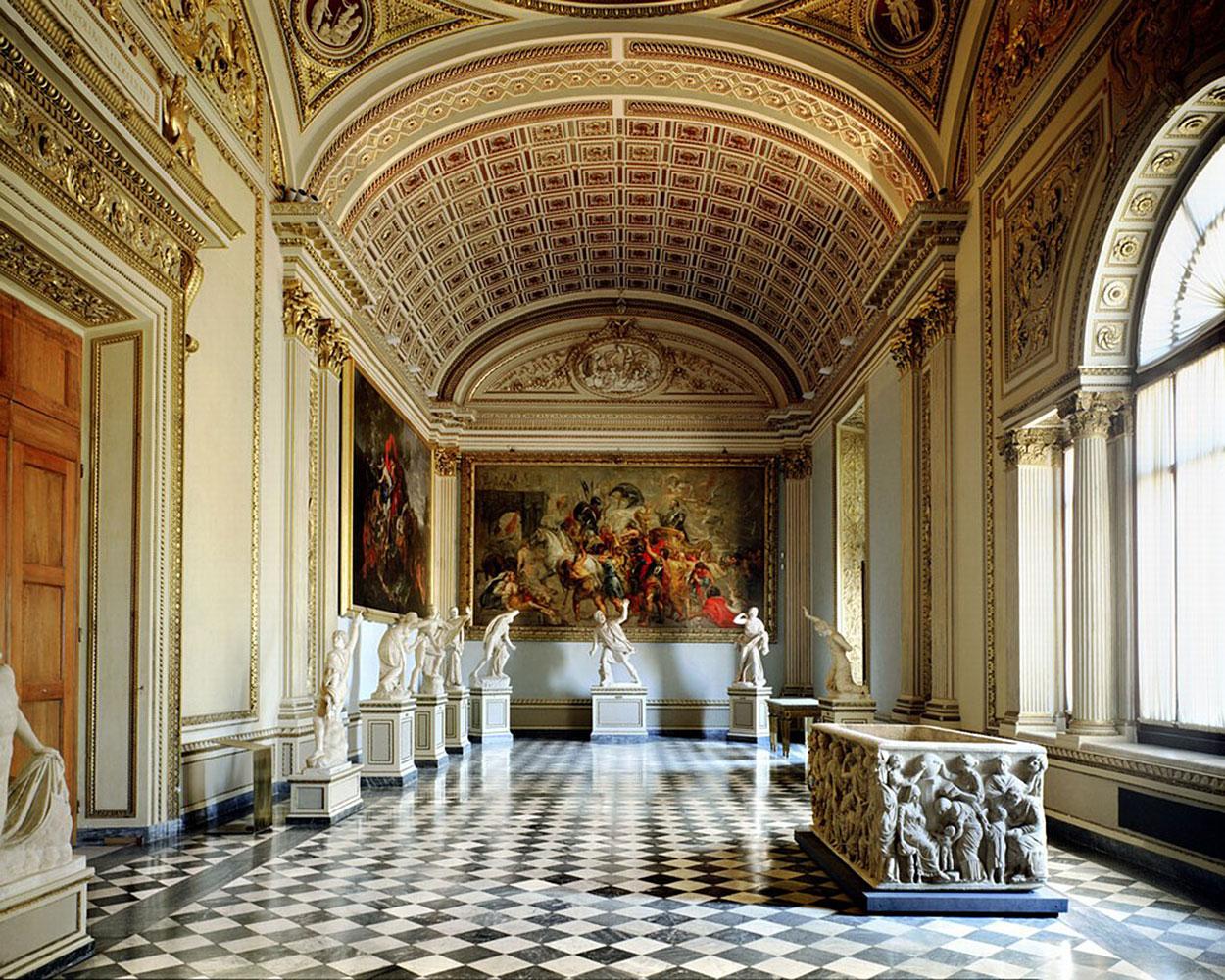 MASSIMO LISTRI
Salla delle Niobe, Uffizi, Florence, Italy, 2012

48 x 60 inches
120 x 150 cm
Edition of 5

Also available in:
40 x 48 inches
100 x 120 cm
Edition of 5

71 x 88.5 inches
180 x 225 cm
Edition of 5

Price for the work unframed. Ask us