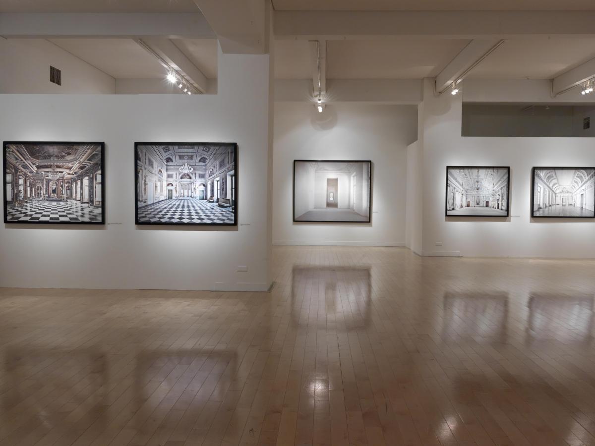 Palazzo Ducale a Mantova - Contemporary Photograph by Massimo Listri