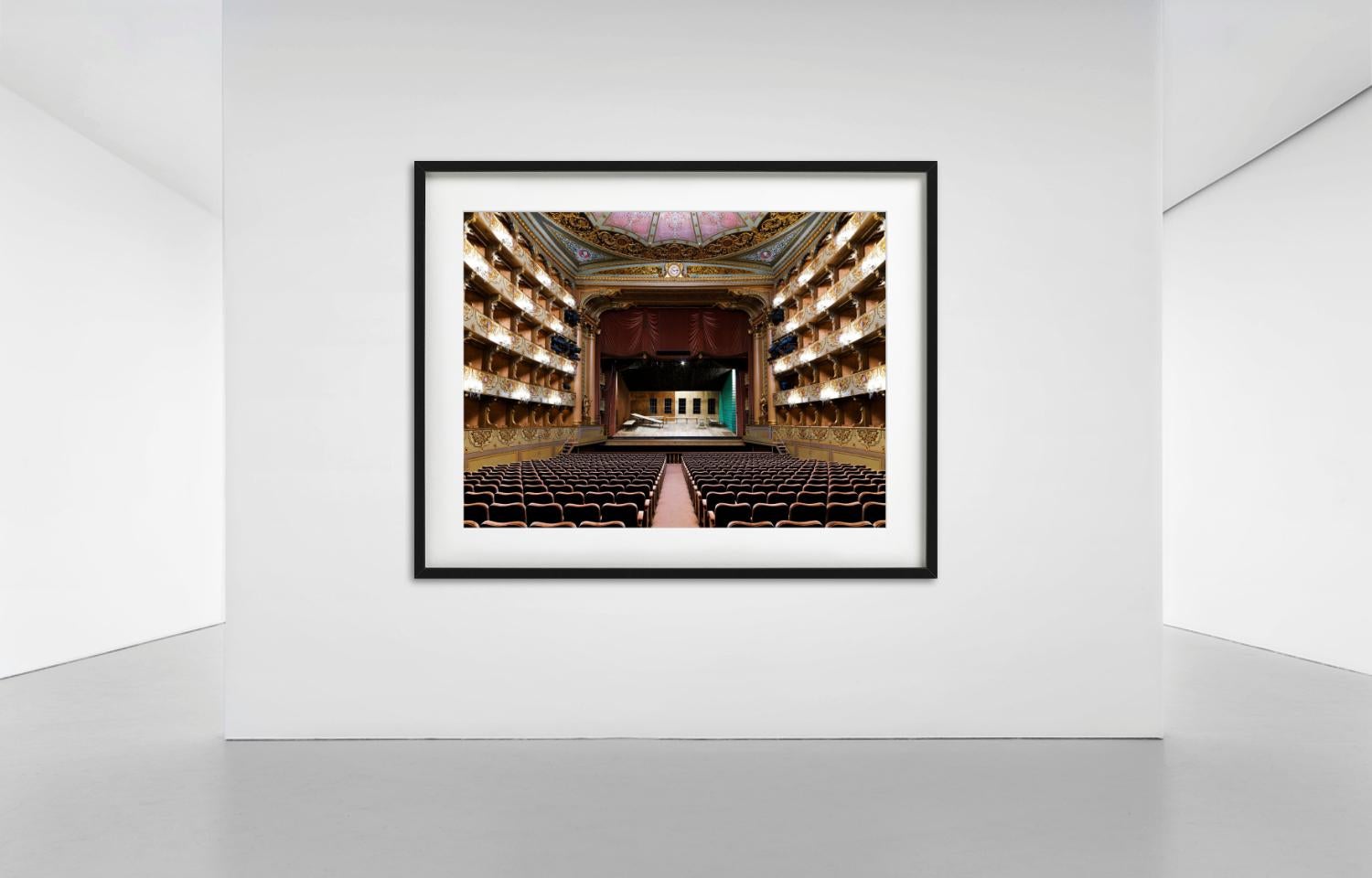 Teatro Sao Carlos, Lisboa – Barockinterieur eines Theaters, Kunstfotografie im Angebot 5