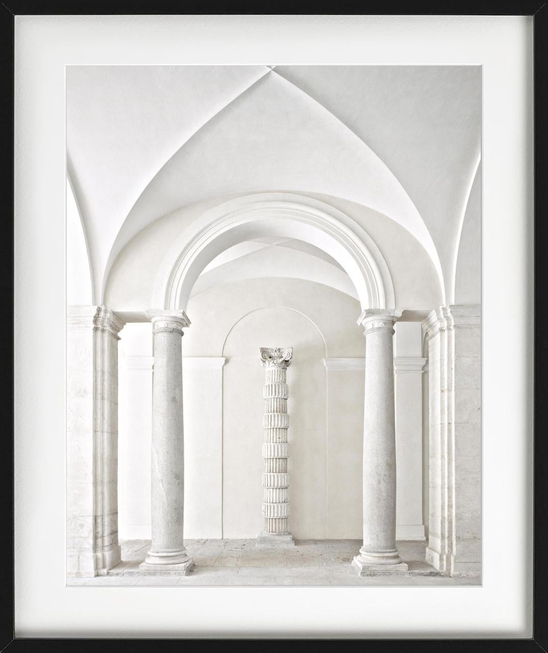 VENARIA - Fotografía artística - Still-Life Photograph Gris de Massimo Listri