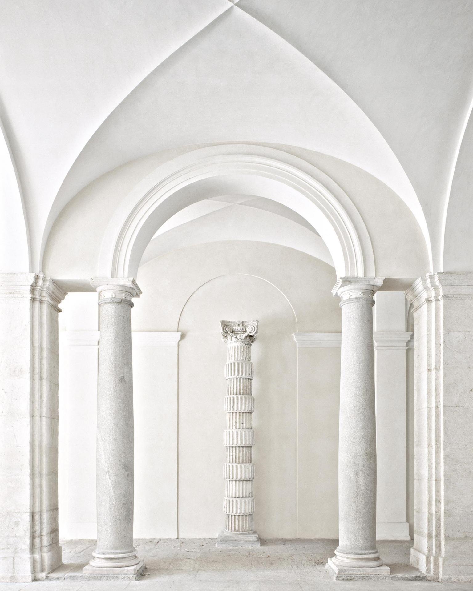 Massimo Listri Figurative Photograph – Venaria Reale IX Torino, Torino