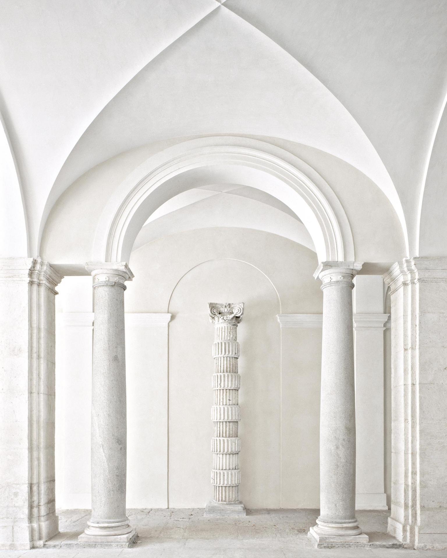 Massimo Listri Figurative Photograph – Venaria Reale IX Torino