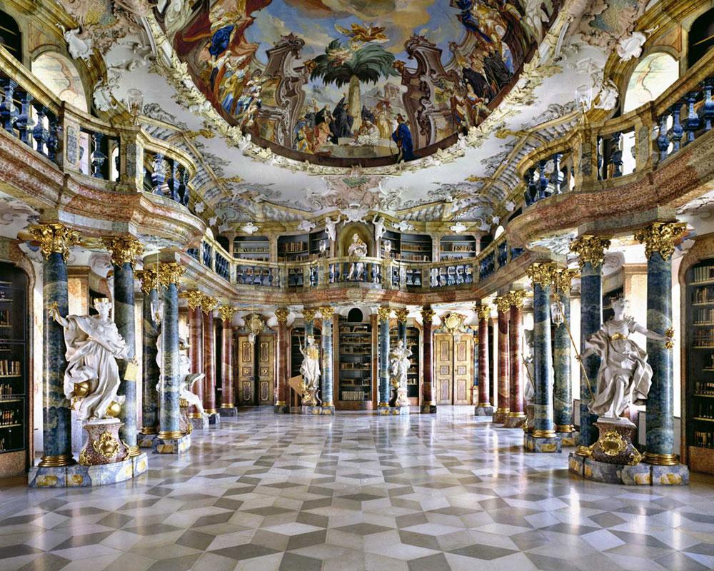 Massimo Listri Figurative Photograph – Wiblingen Abbey, Deutschland