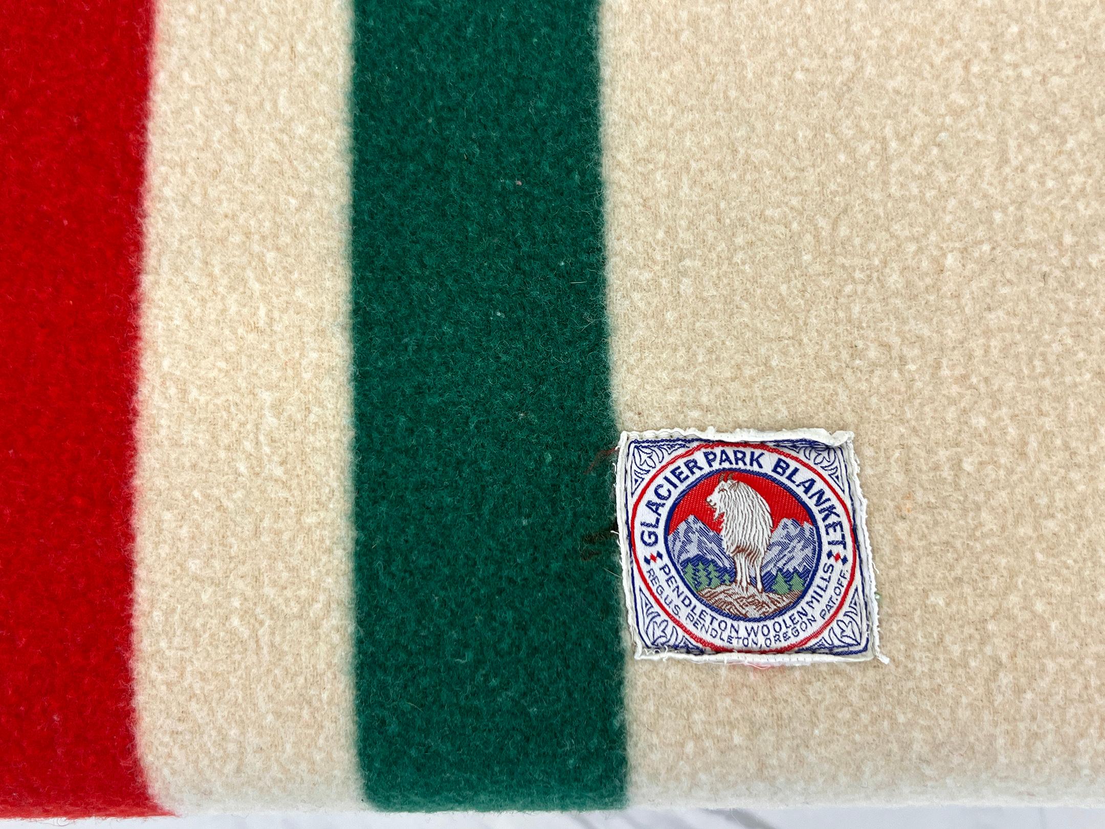 Moderne Banc Massimo losa Ghini Plana, couverture de parc Glacier Pendleton des années 1930 en vente