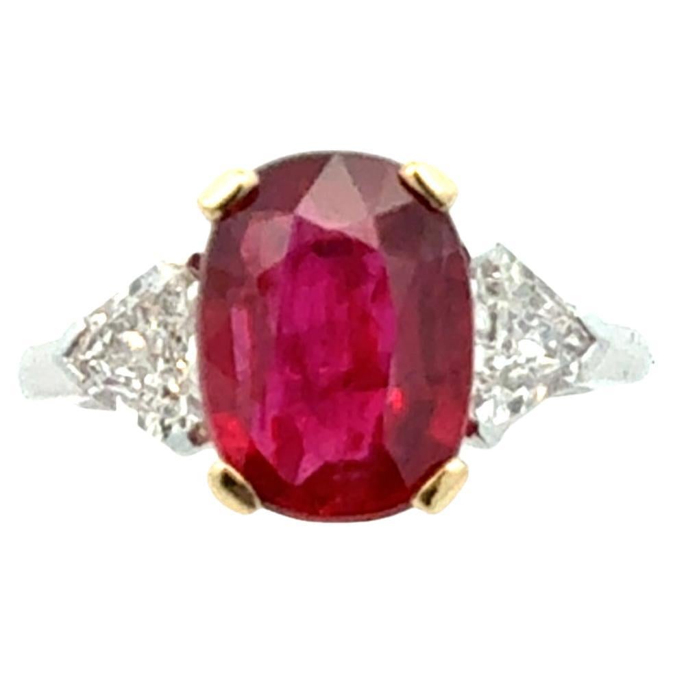 Taglio ovale Massimo Pinardi Gems_Hunter 3,21 carati  Anello di rubino Sangue di piccione No Heat GEM in vendita