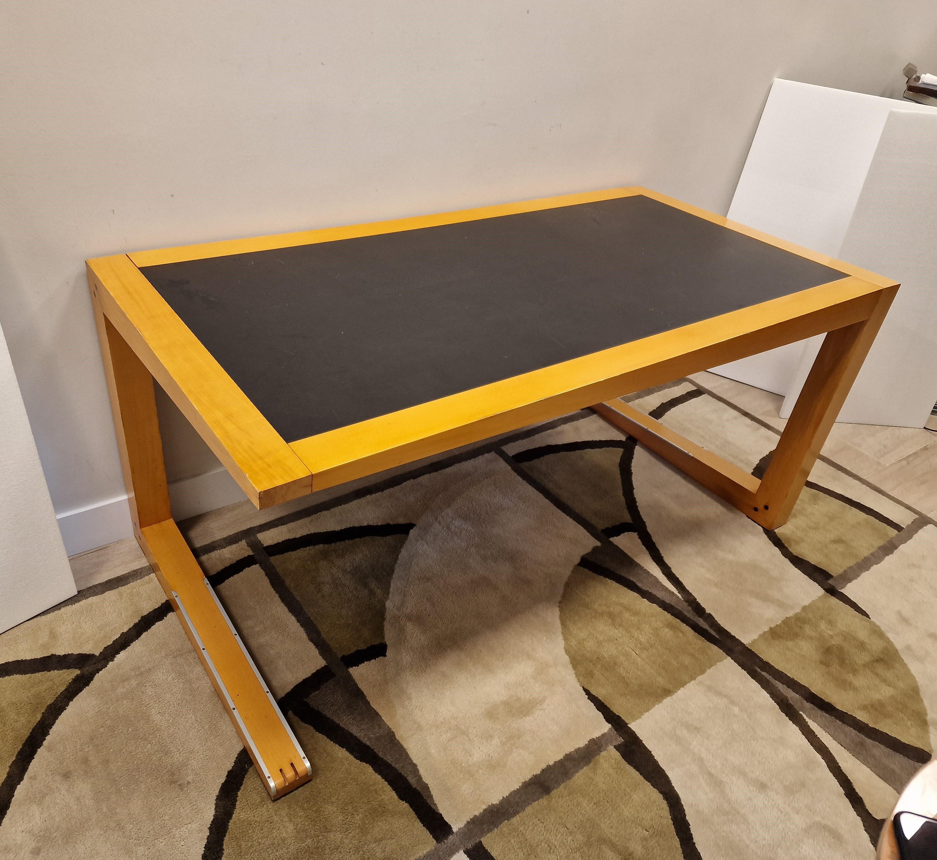 Massimo Scolari Italian Desk table for Giorgetti, black rubber wood For Sale 2