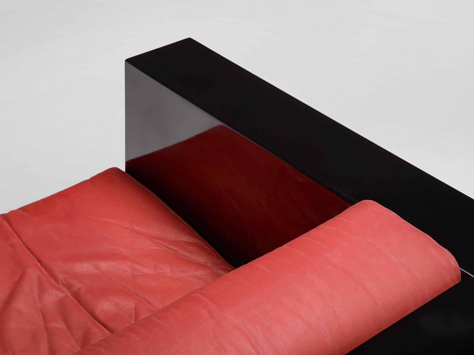 Wood Massimo Vignelli Black and Red 'Saratoga' Living Room Set