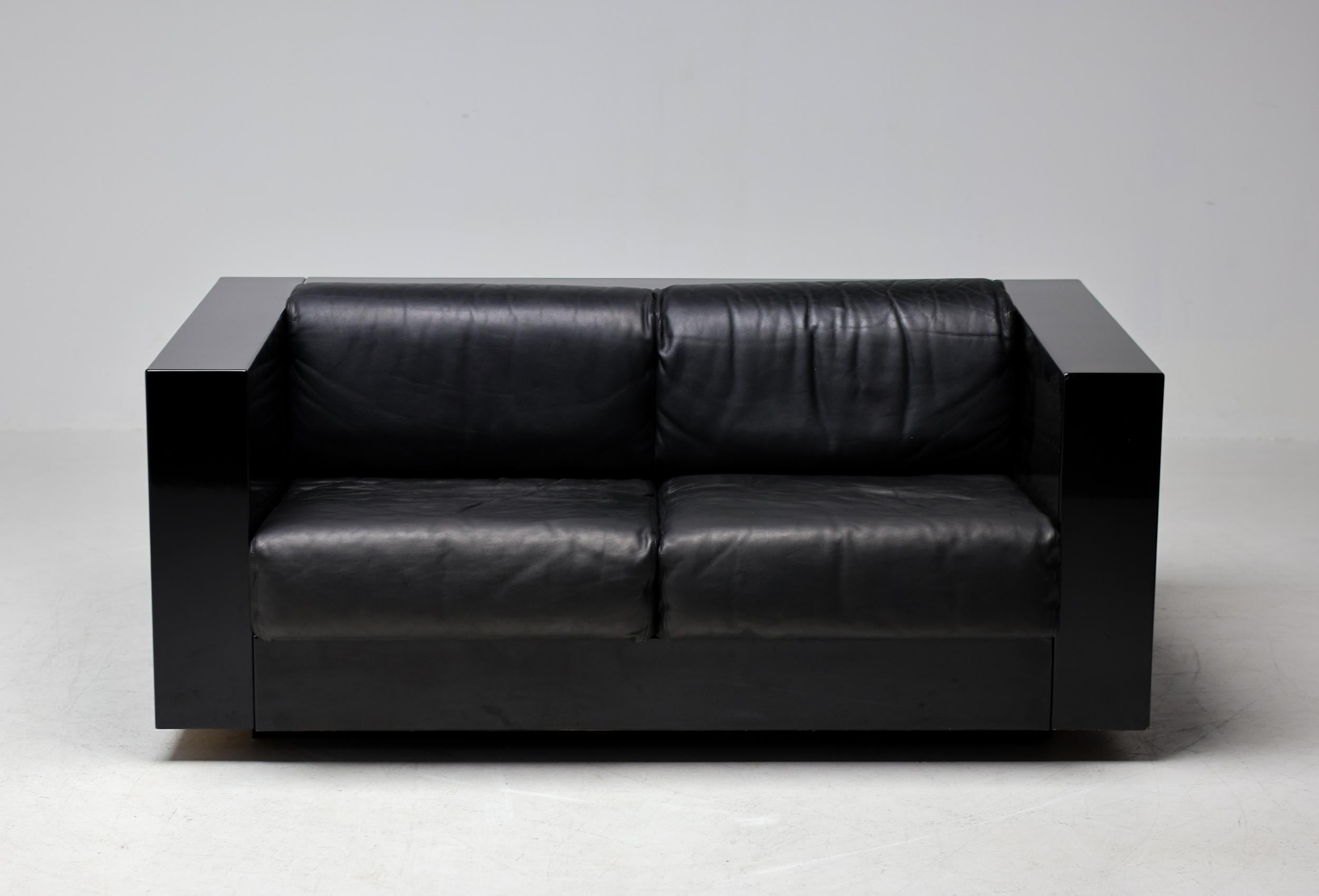 Massimo Vignelli Canapé Saratoga noir sur noir, Italie, 1964 en vente 6