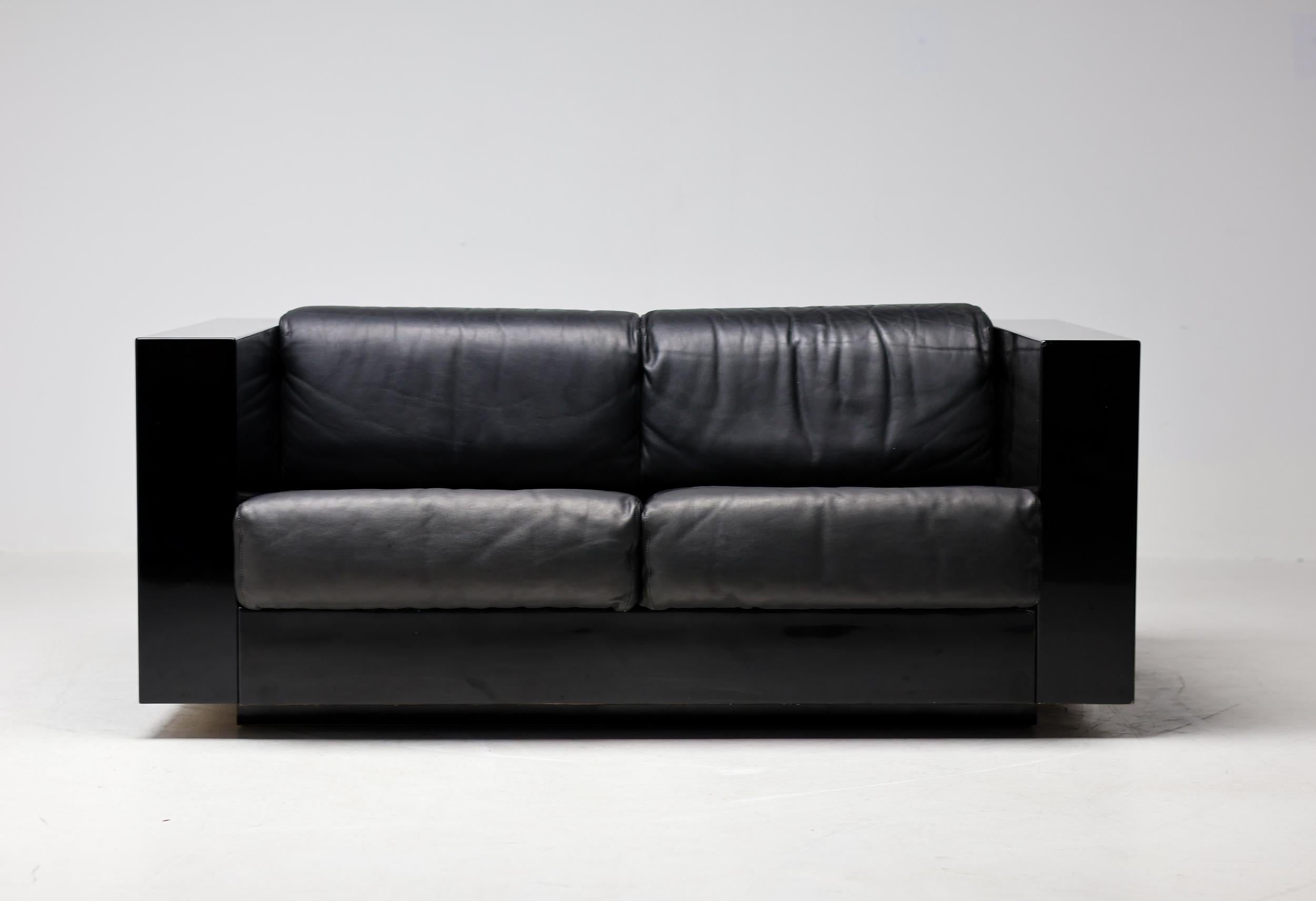Massimo Vignelli Canapé Saratoga noir sur noir, Italie, 1964 en vente 7