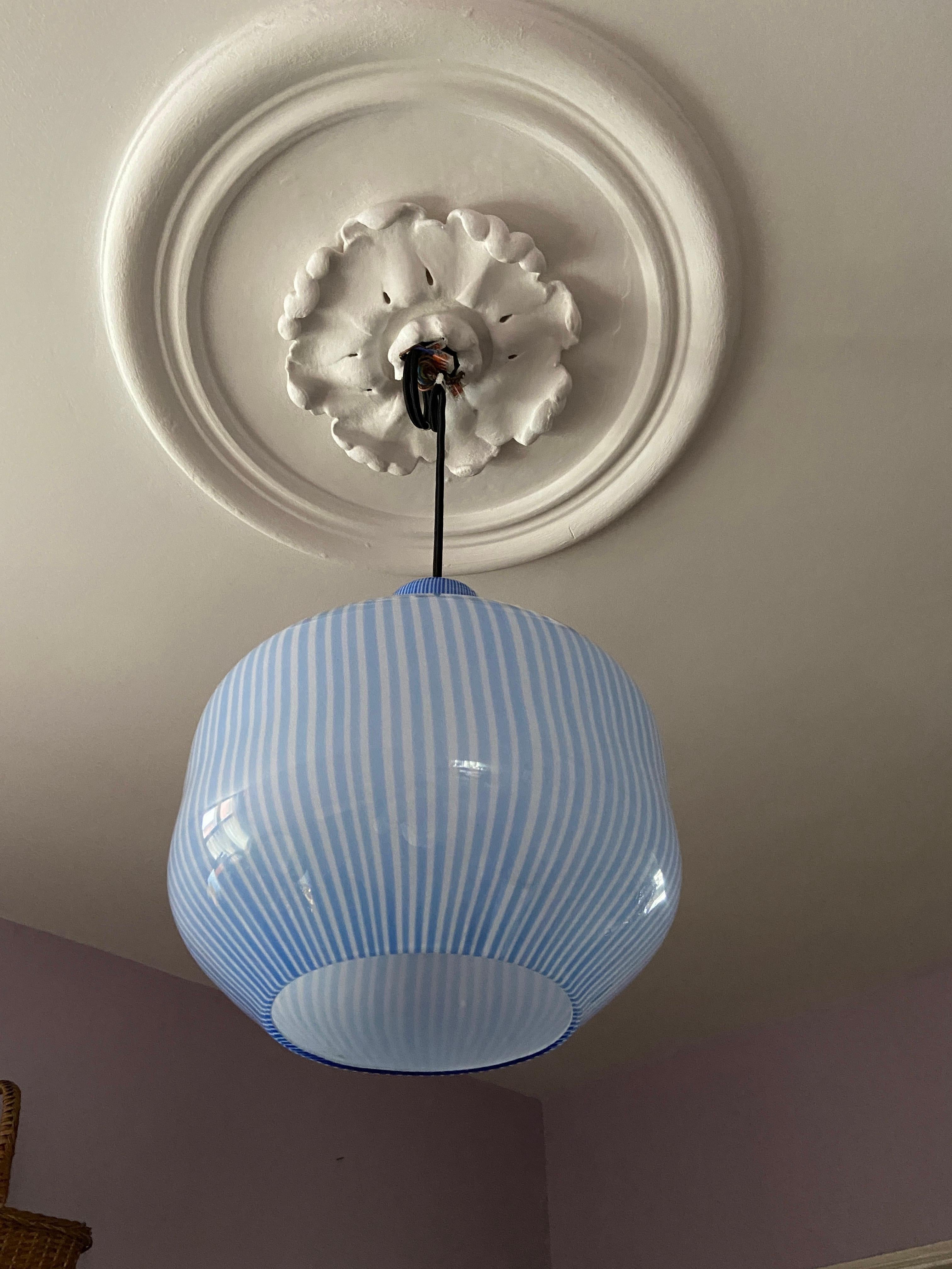 Italian Massimo Vignelli Blue and White Venini Glass Pendant Lamp, Italy, 1950s For Sale