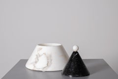 Massimo Vignelli Tafelaufsatz aus weißem und schwarzem Carrara-Marmor, 1970er Jahre