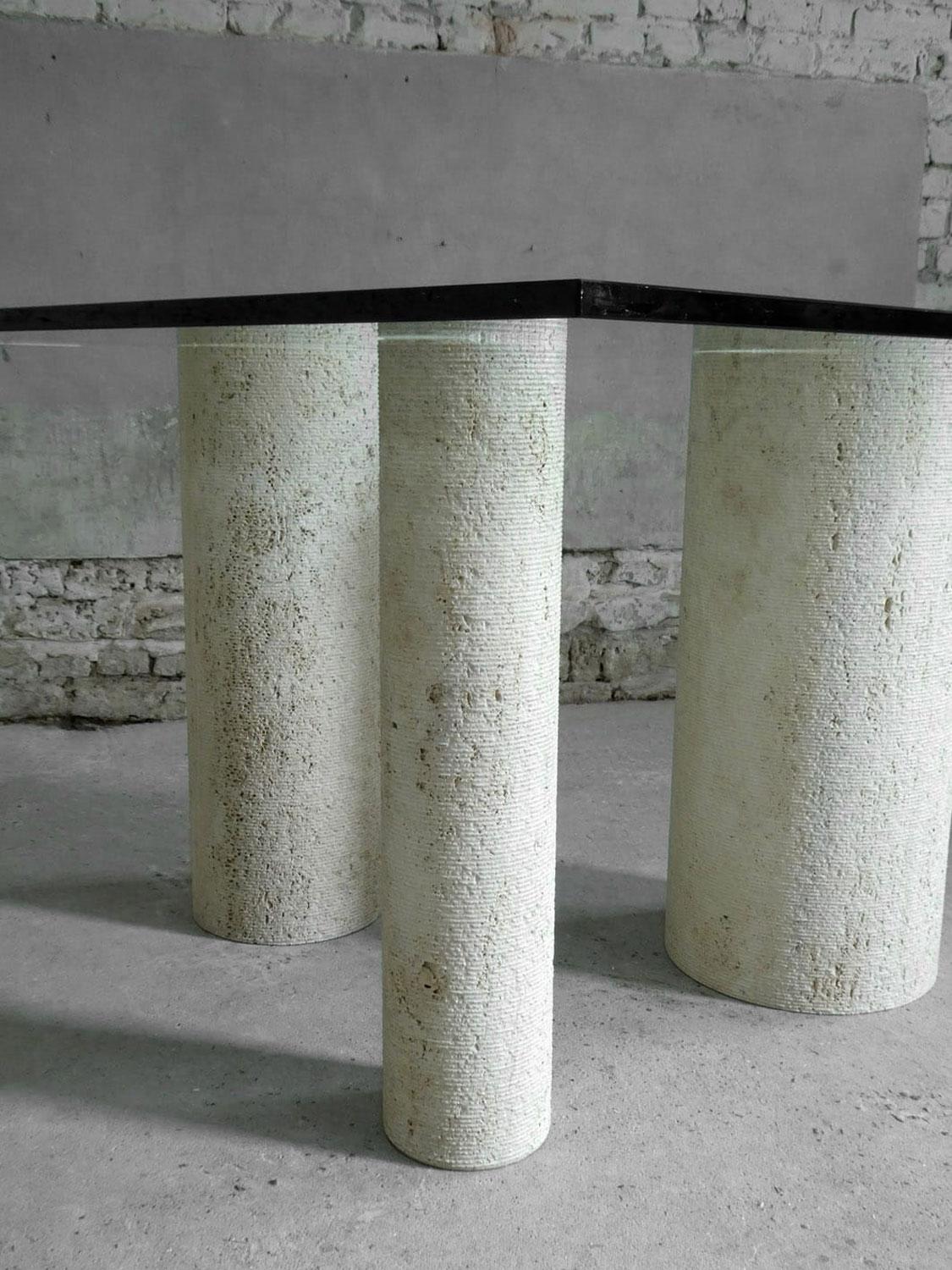 Table de salle à manger en verre et travertin Massimo Vignelli pour Casigliani, 1980 Excellent état - En vente à Grenoble, FR