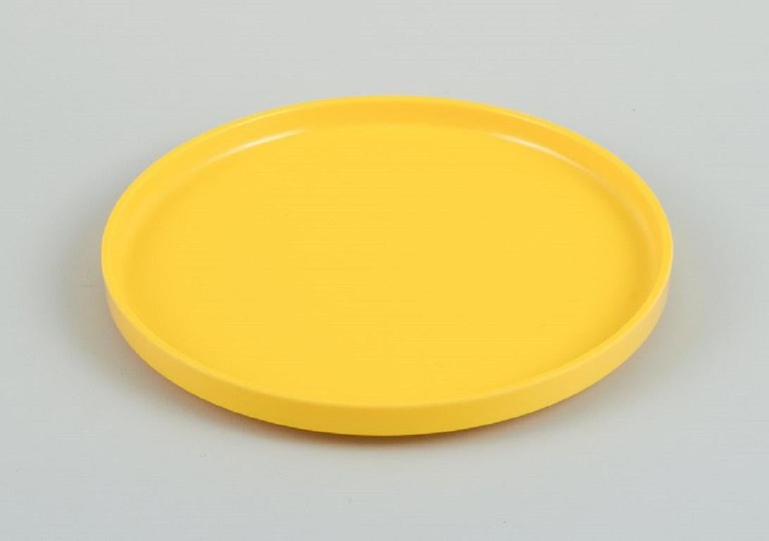 Mid-Century Modern Massimo Vignelli for Heller, Italy, a Set of 6 Plates in Yellow Melamine For Sale