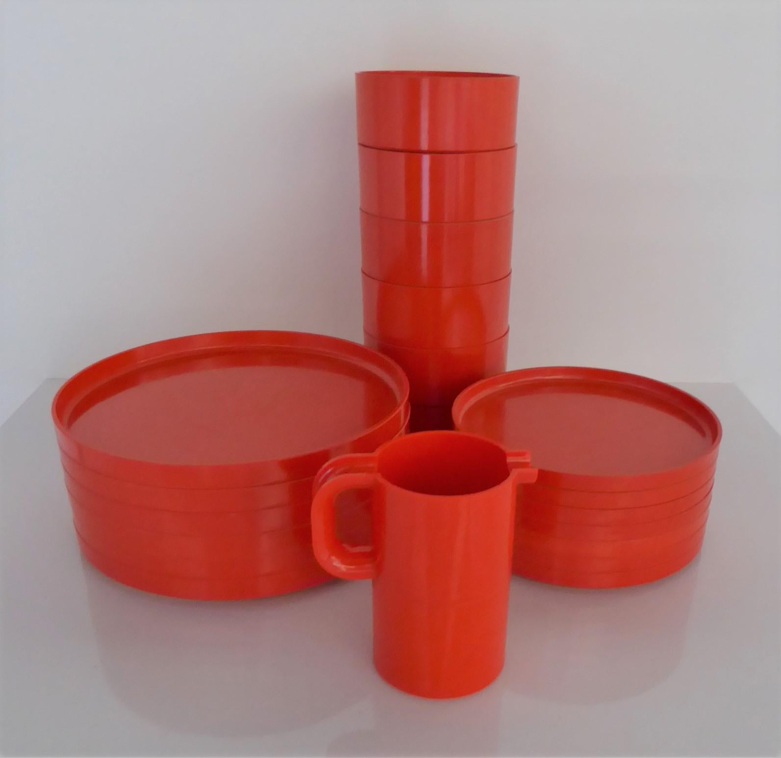 Mid-20th Century Massimo Vignelli for Heller Set of Max 2 ABS Dinnerware, Italy 1960s - 22 Pieces