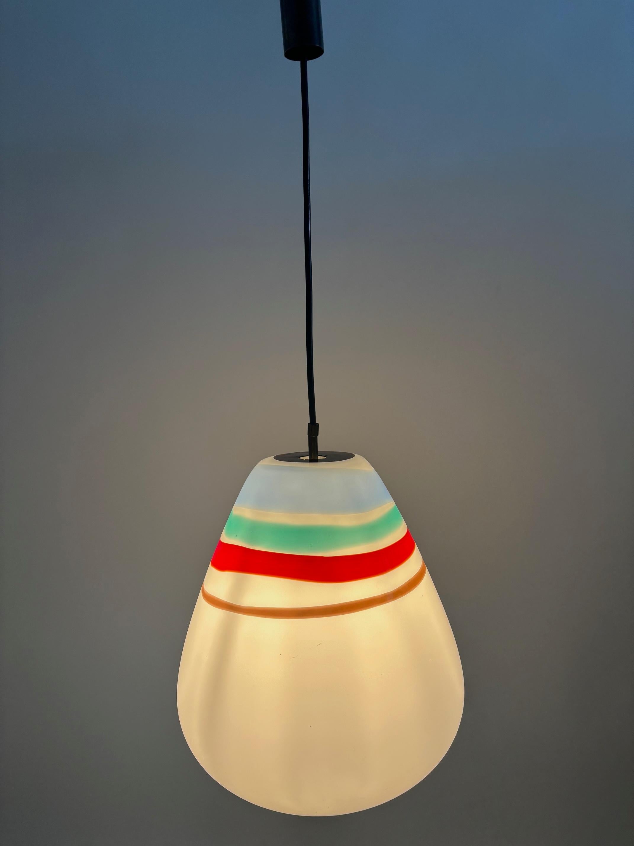Mid-Century moderno Massimo Vignelli for Venini Multi-colored Mid-Century Glass pendant lamp, Italy in vendita