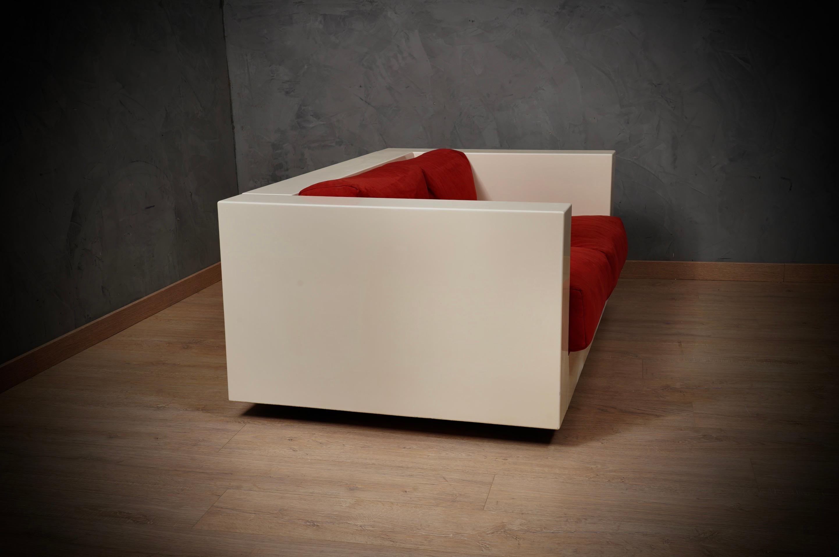 MASSIMO VIGNELLI Mod. Sofá Saratoga blanco y rojo, 1964 Italiano en venta