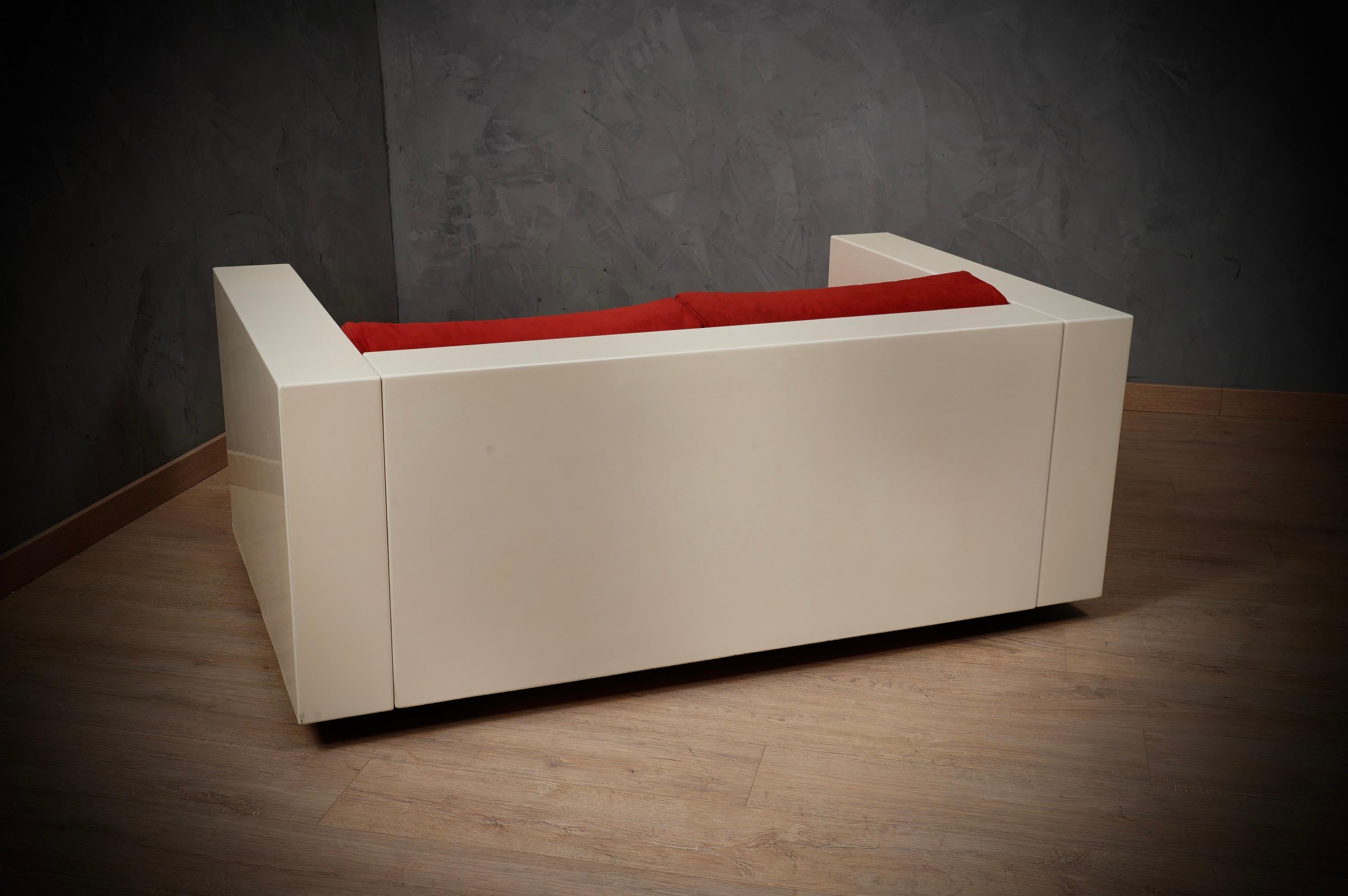 MASSIMO VIGNELLI Mod. Sofá Saratoga blanco y rojo, 1964 en Bueno estado para la venta en Rome, IT