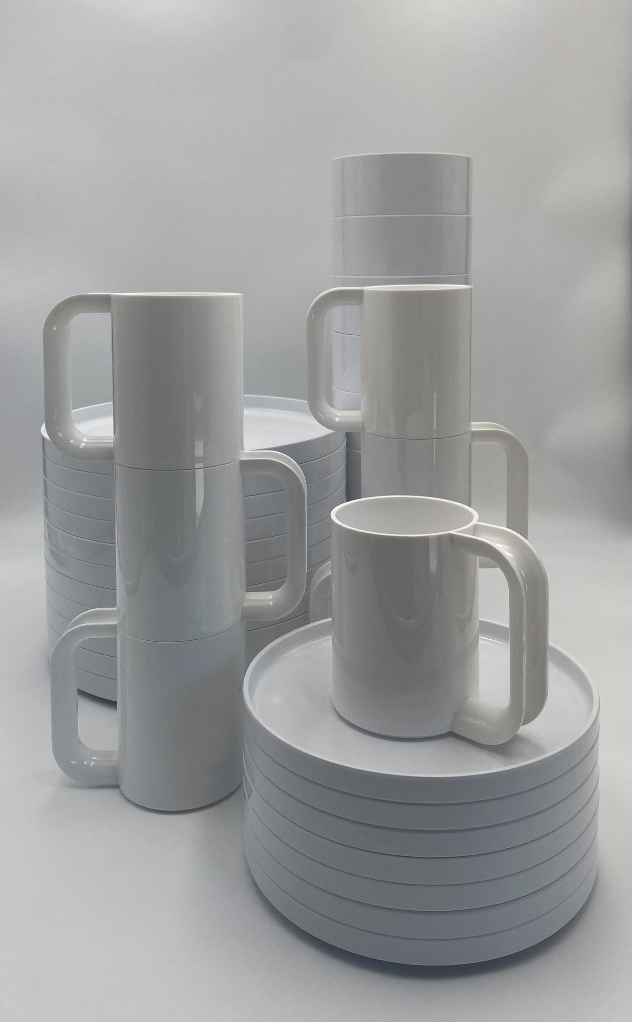 Massimo Vignelli Stackable Dinnerware for Heller ( 33 pieces ), USA, c.1980. 

7 Cups / Each Measures: 4.63