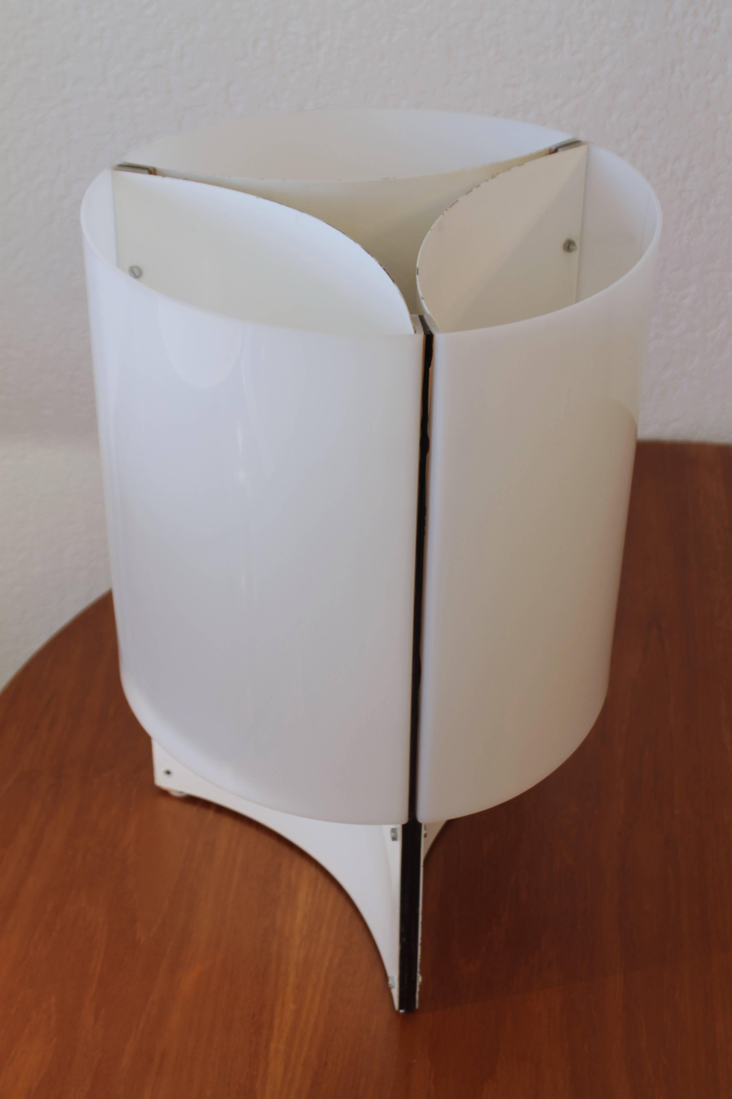 Massimo Vignelli Table Lamp In Excellent Condition For Sale In Geneva, CH