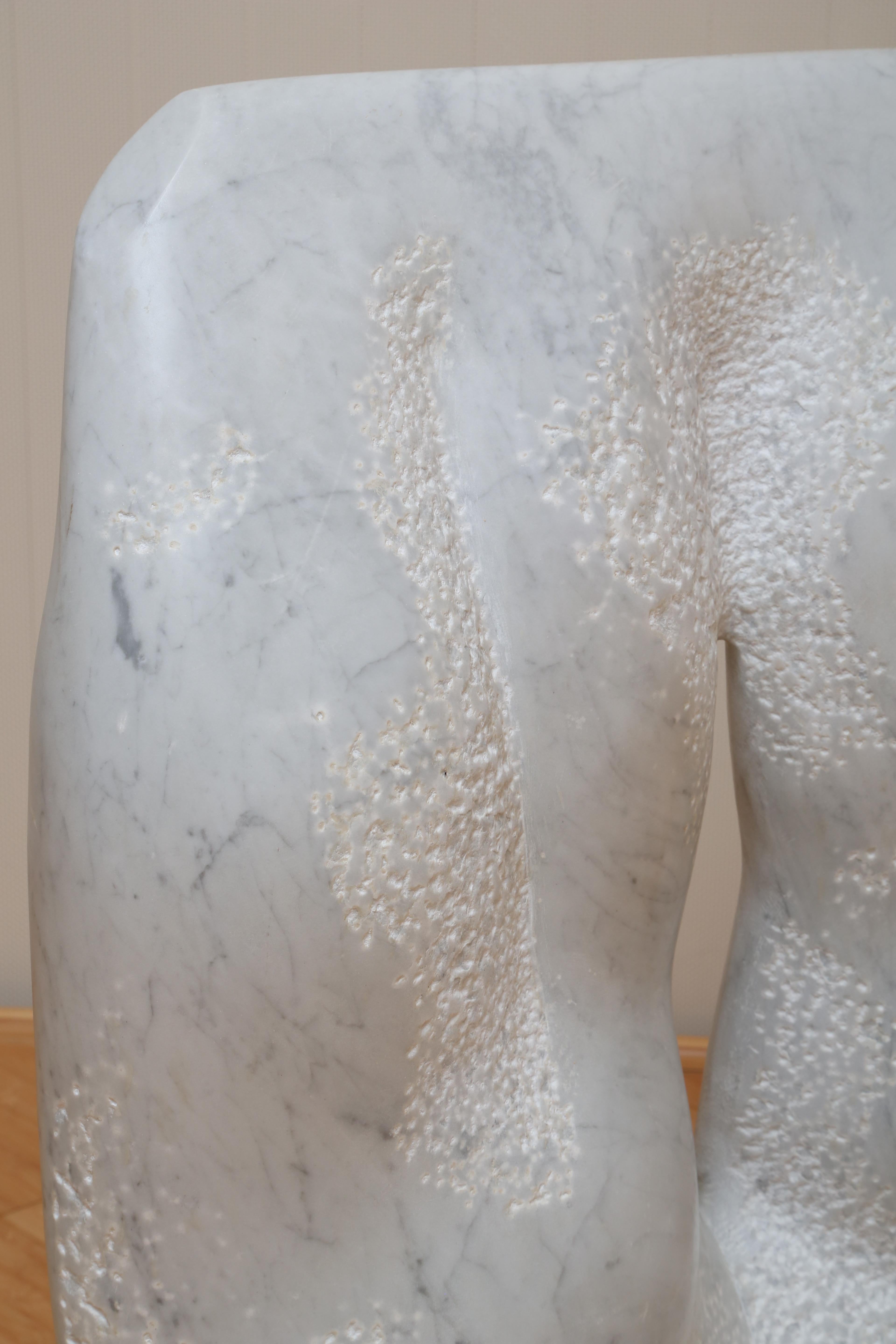 Carrara marble sculpture - Contemporary Sculpture by Massimo Villani