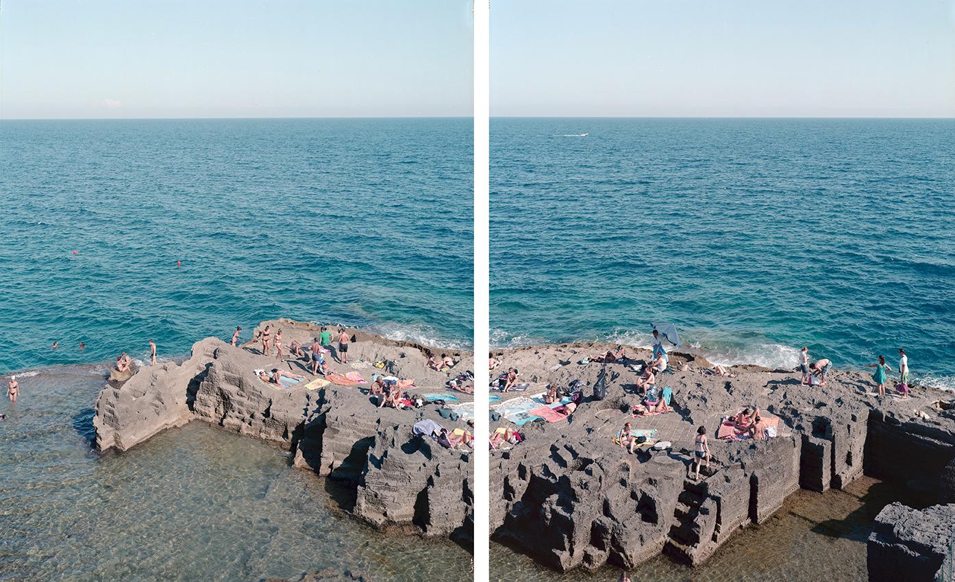 Díptico de Santa Cesarea - escena de playa mediterránea a gran escala (enmarcado por el artista)