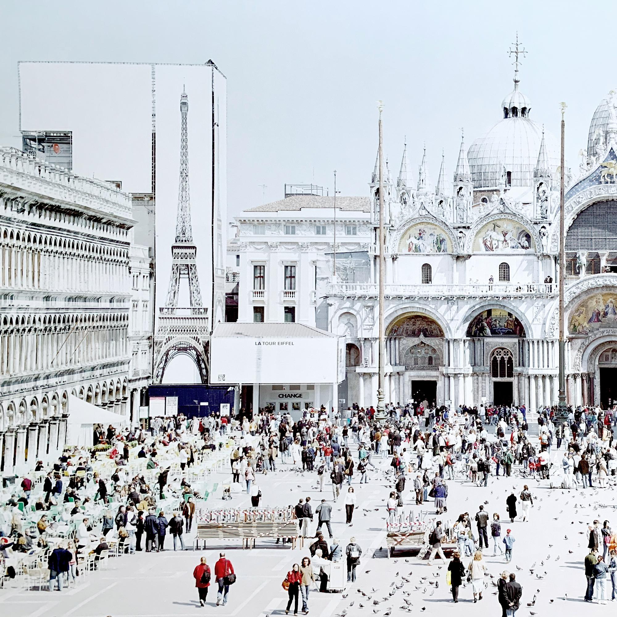 Massimo Vitali - Venezia San Marco
Fotolitografia offset (90x70 cm) da Un portafoglio di paesaggi e figure stampato su carta Royal Consort da Steidl Verlag per Brancolini Grimaldi, Firenze, 2006
Edizione limitata: n. 74 (120 copie), numerata e