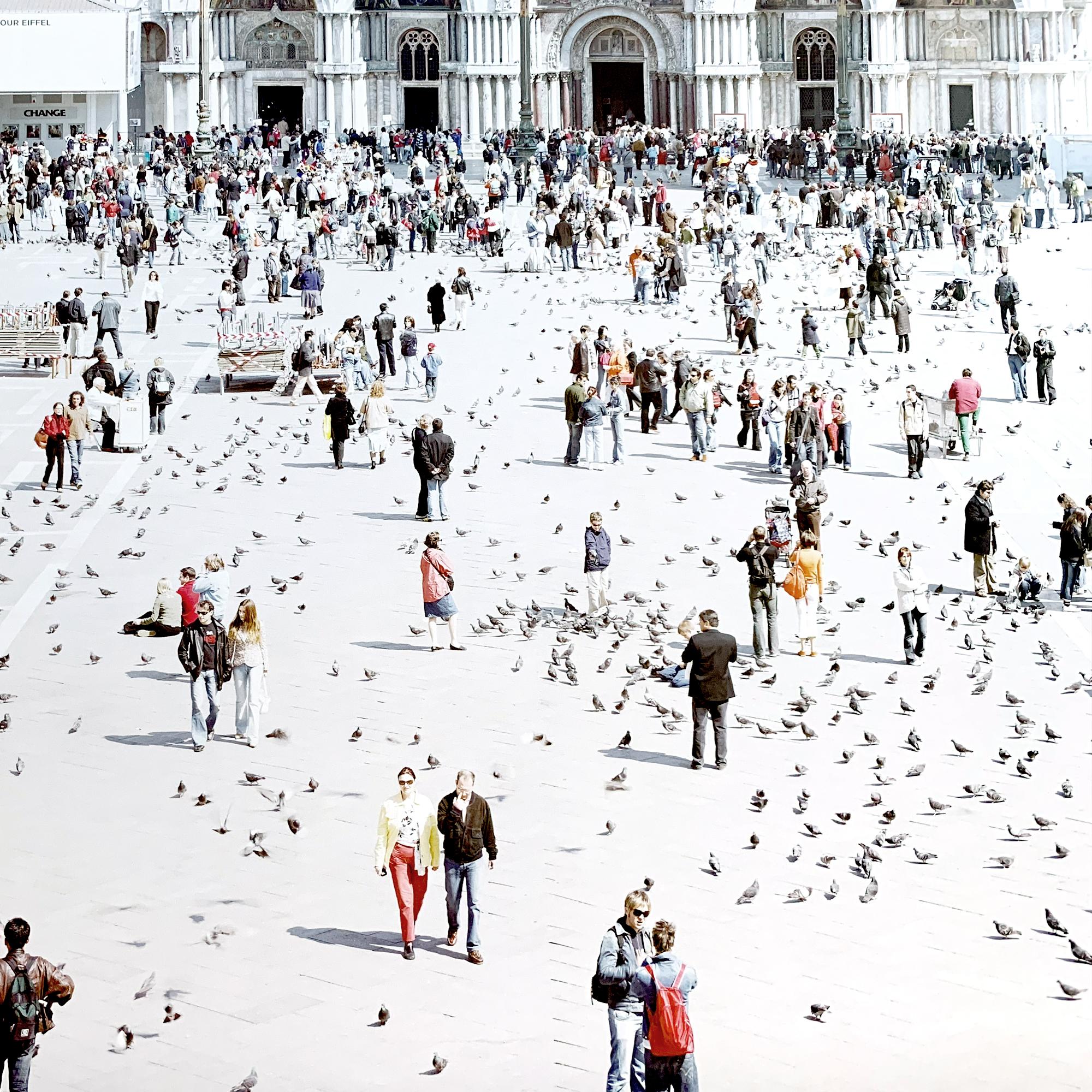 Italian Massimo Vitali - Venezia San Marco - Offset Photolitograph - Limited Edition For Sale